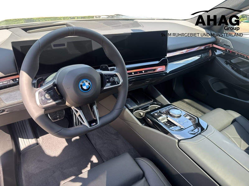BMW 550 e xDrive LIMOUSINE — photo 8