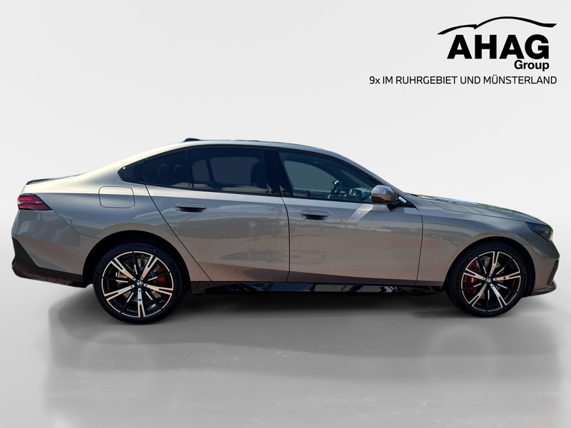 BMW 550 e xDrive LIMOUSINE — photo 3