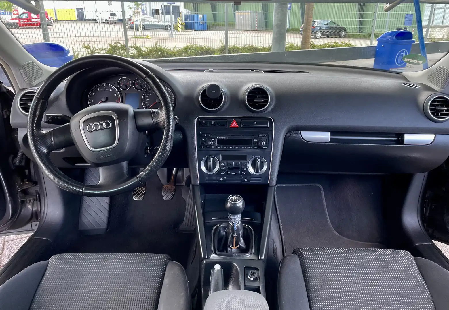 Audi A3 2.0 FSI Ambition Sportpaket 150 ps Grau - 2