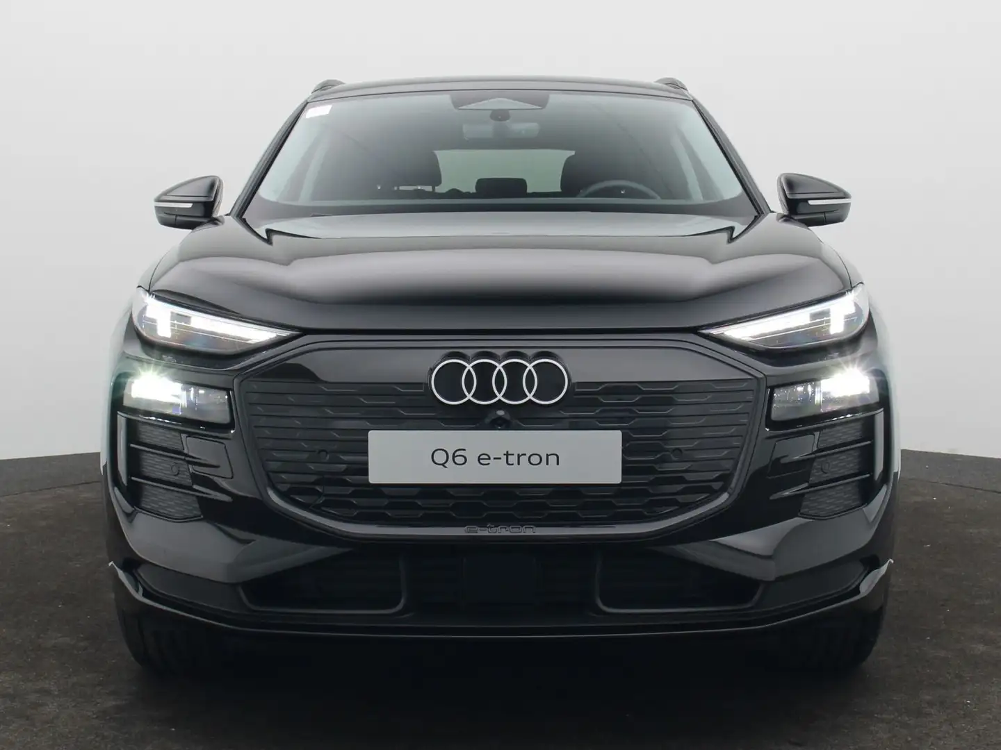 Audi Q6 | Tech-Paket,ACC,360° Černá - 2