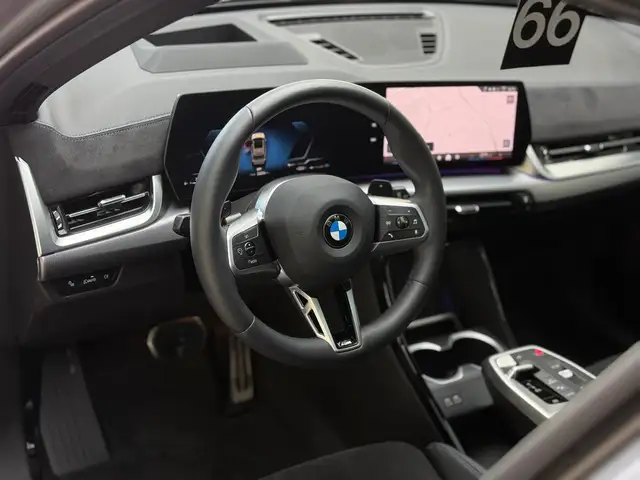 BMW X1 view 10