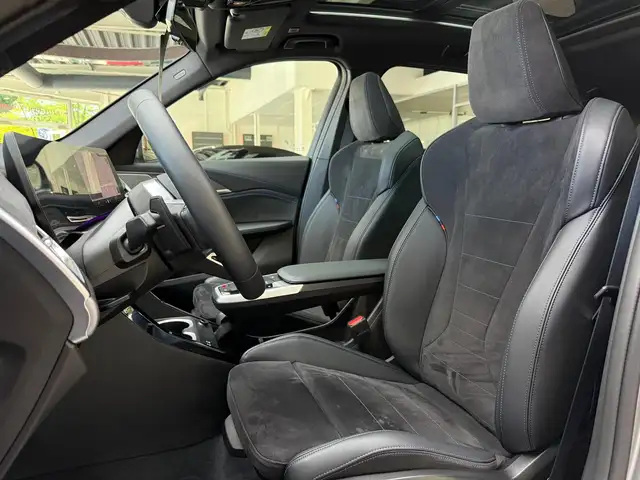 BMW X1 view 9