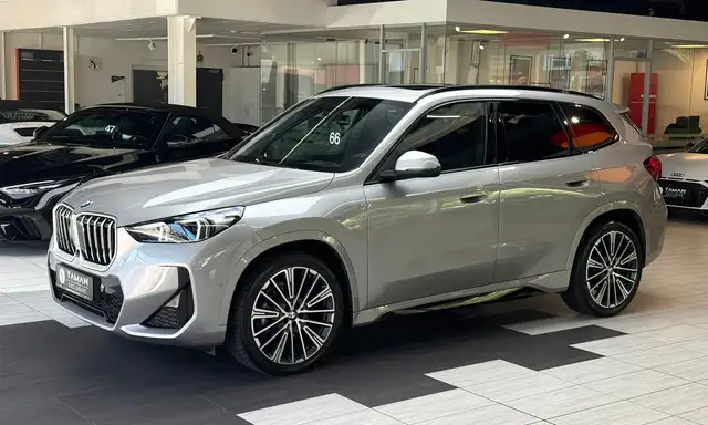 BMW X1 view 2