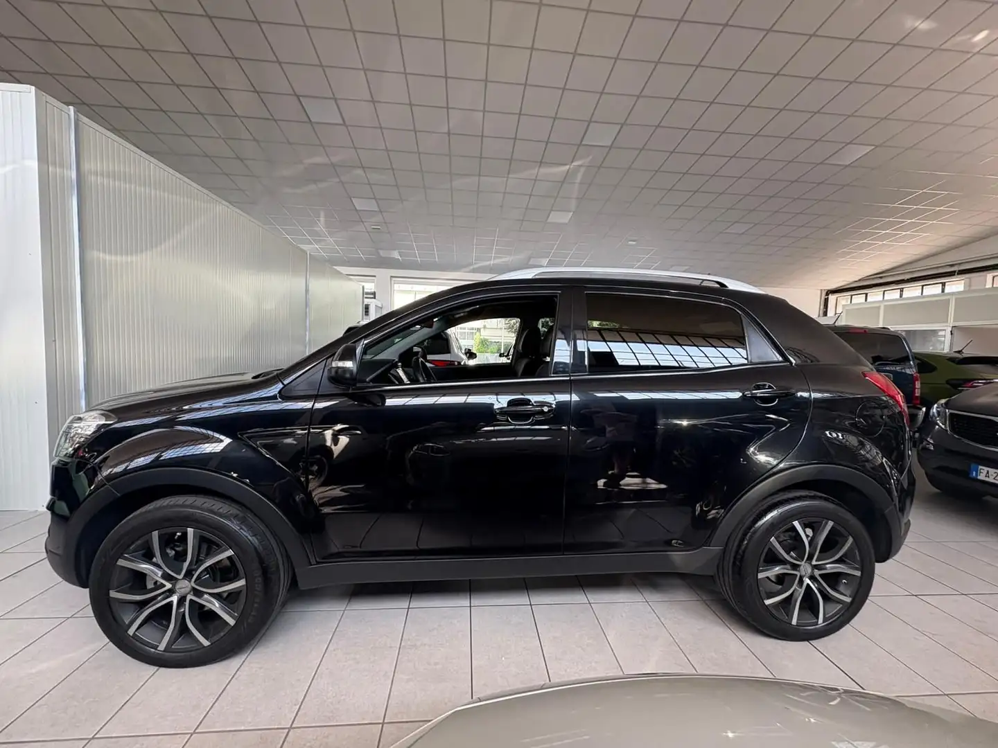 SsangYong Korando 2.2 e-XDi 178 CV 2WD MT Limited Nero - 1