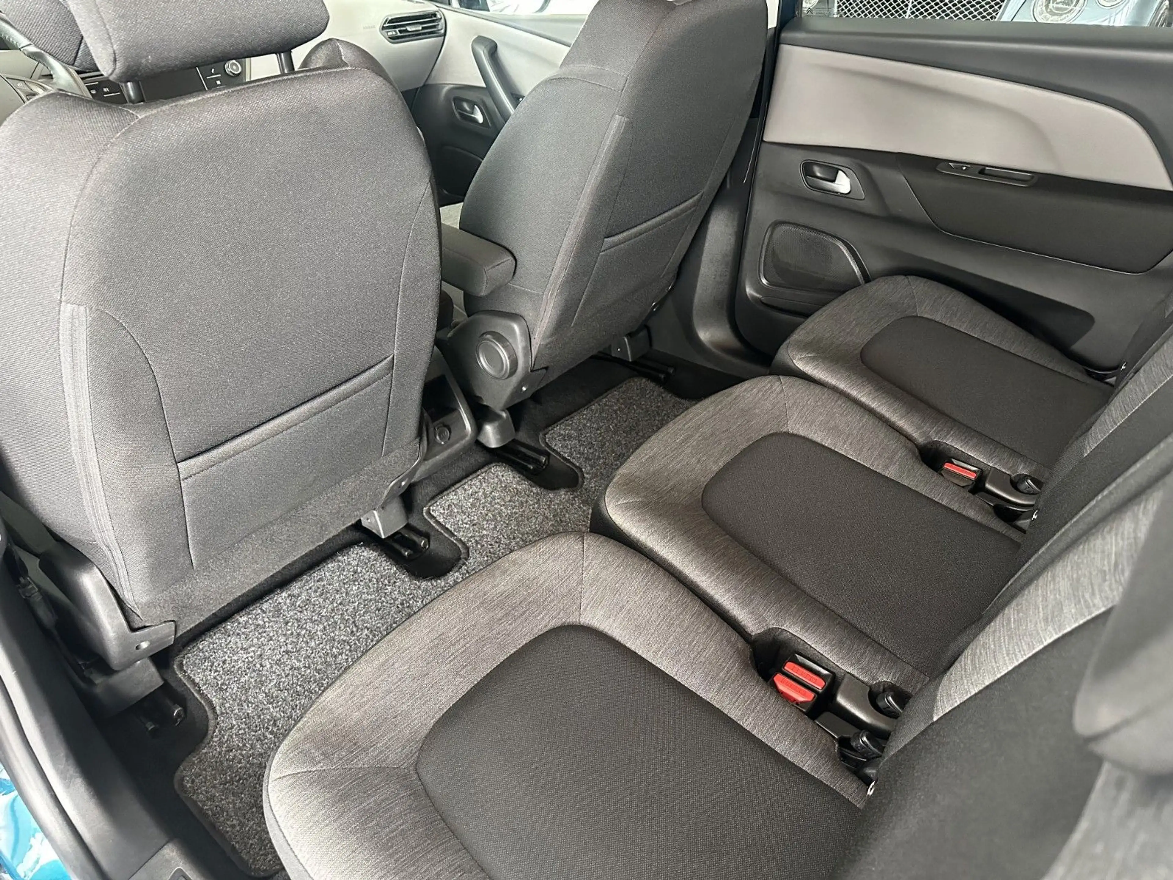 Citroen Grand C4 Picasso * PDC*AHK*Dachträger*Tempo*Klima — photo 11
