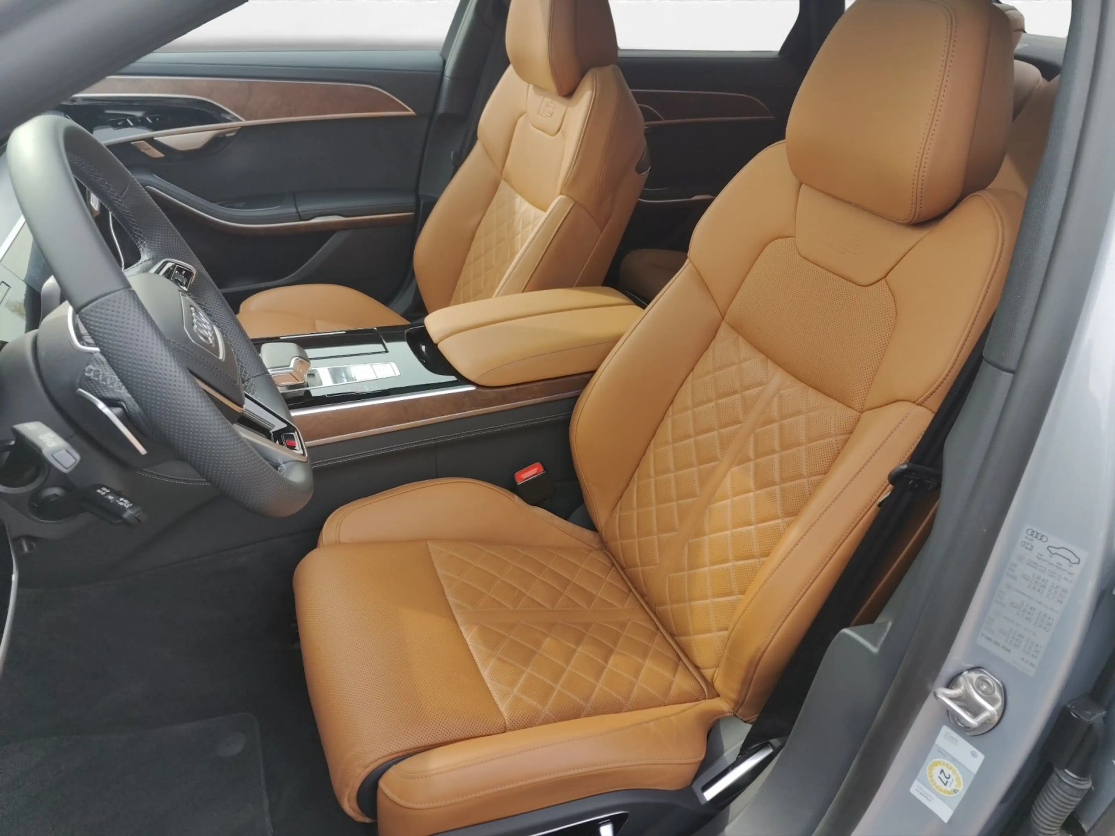 Audi S8 4.0 TFSI quattro Pano Luft B&O Matrix Sthzg A — photo 2