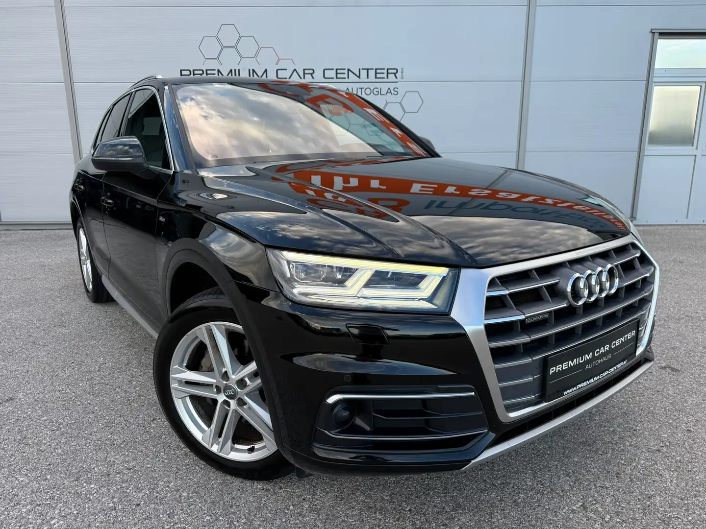 Audi Q5 2,0 TDI sport quattro DIGI-TACHO / KAMERA / NAVI Schwarz - 1
