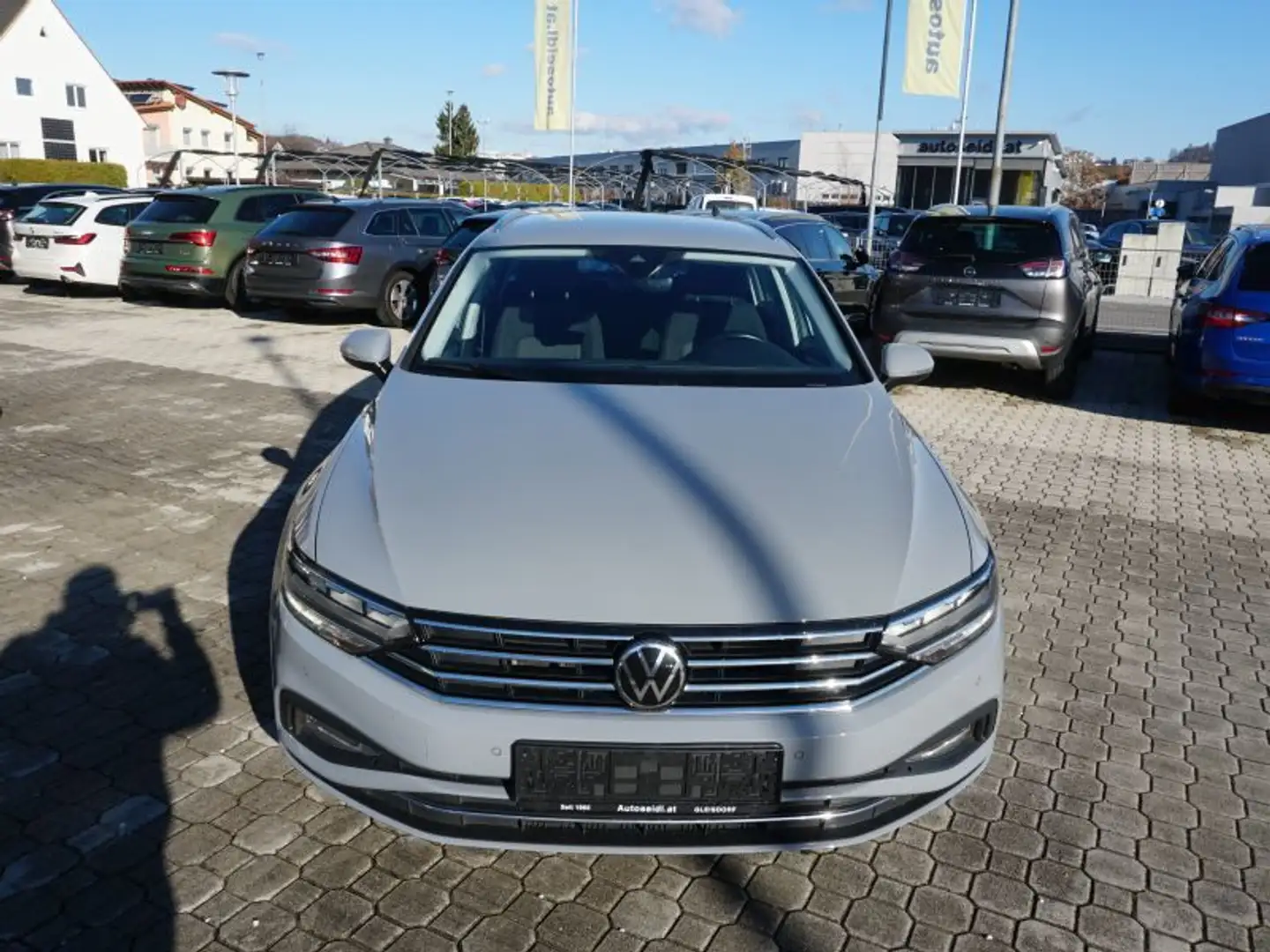 Volkswagen Passat Variant Business 2,0 TDI DSG *2022er+LED+NAVI* Grau - 2