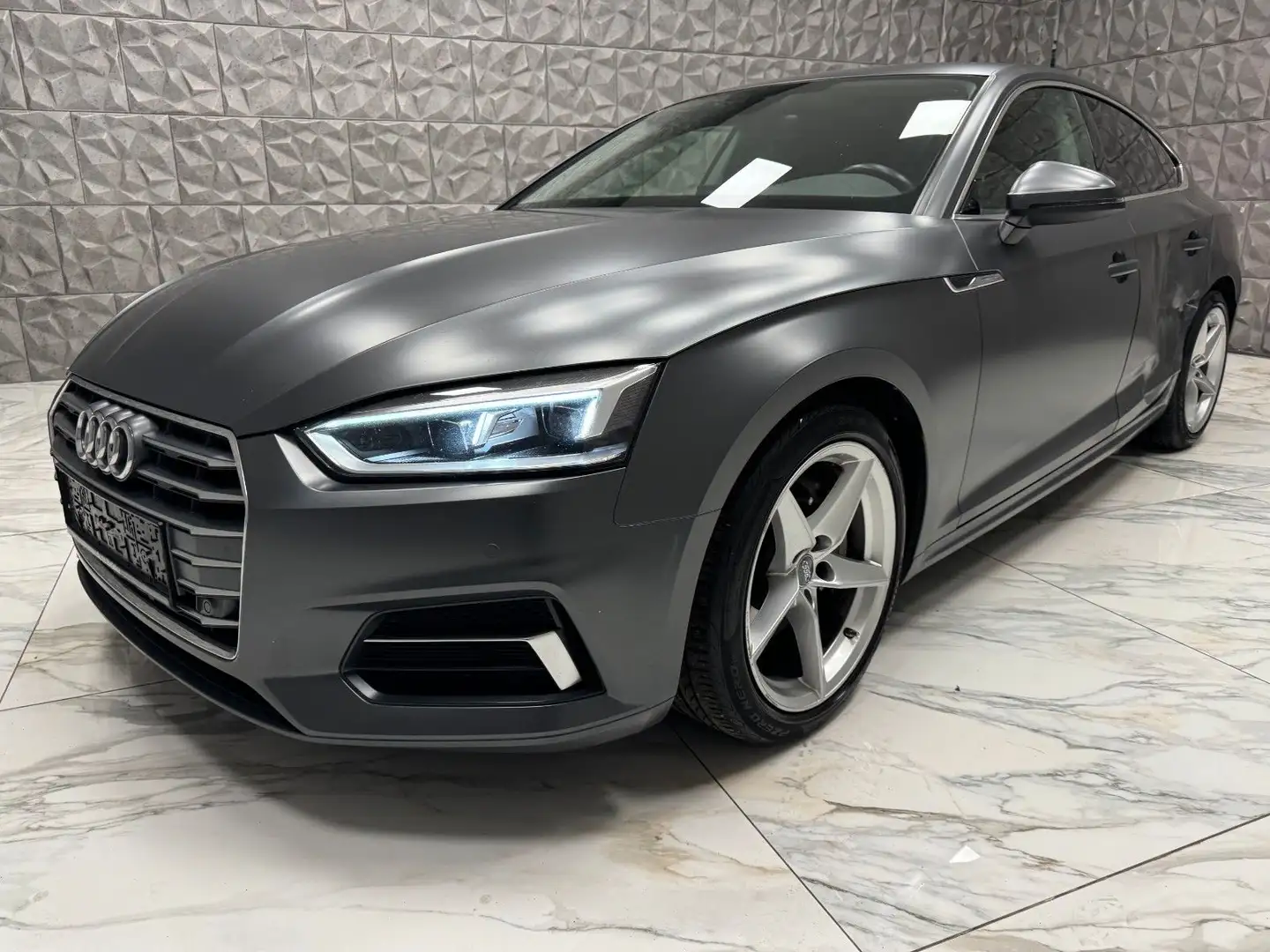 Audi A5 Sportback Sport Silber - 1