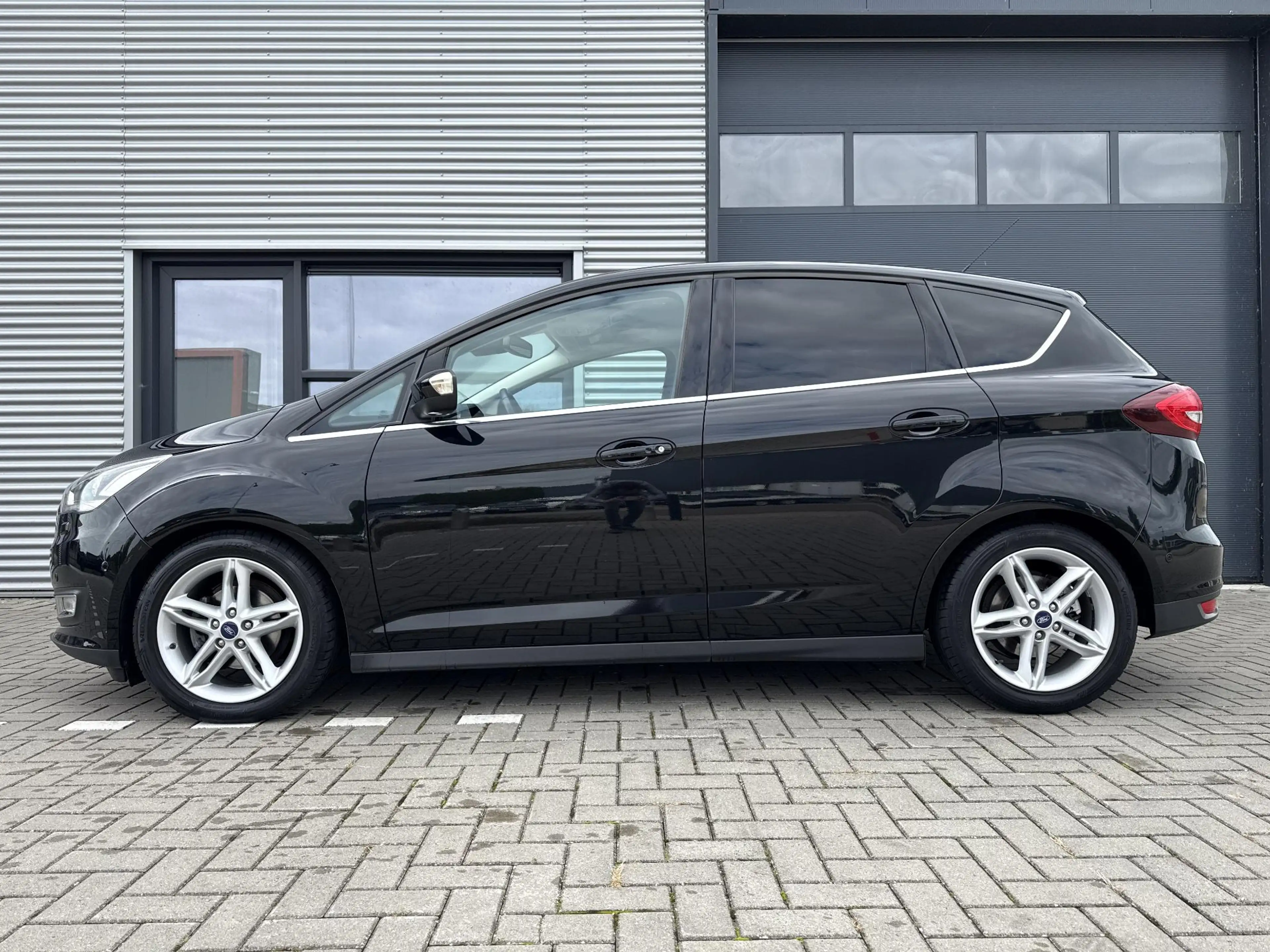 Ford C-Max 1.0 Titanium ✓Distributieketting ✓Bi-Xenon ✓Naviga — photo 4
