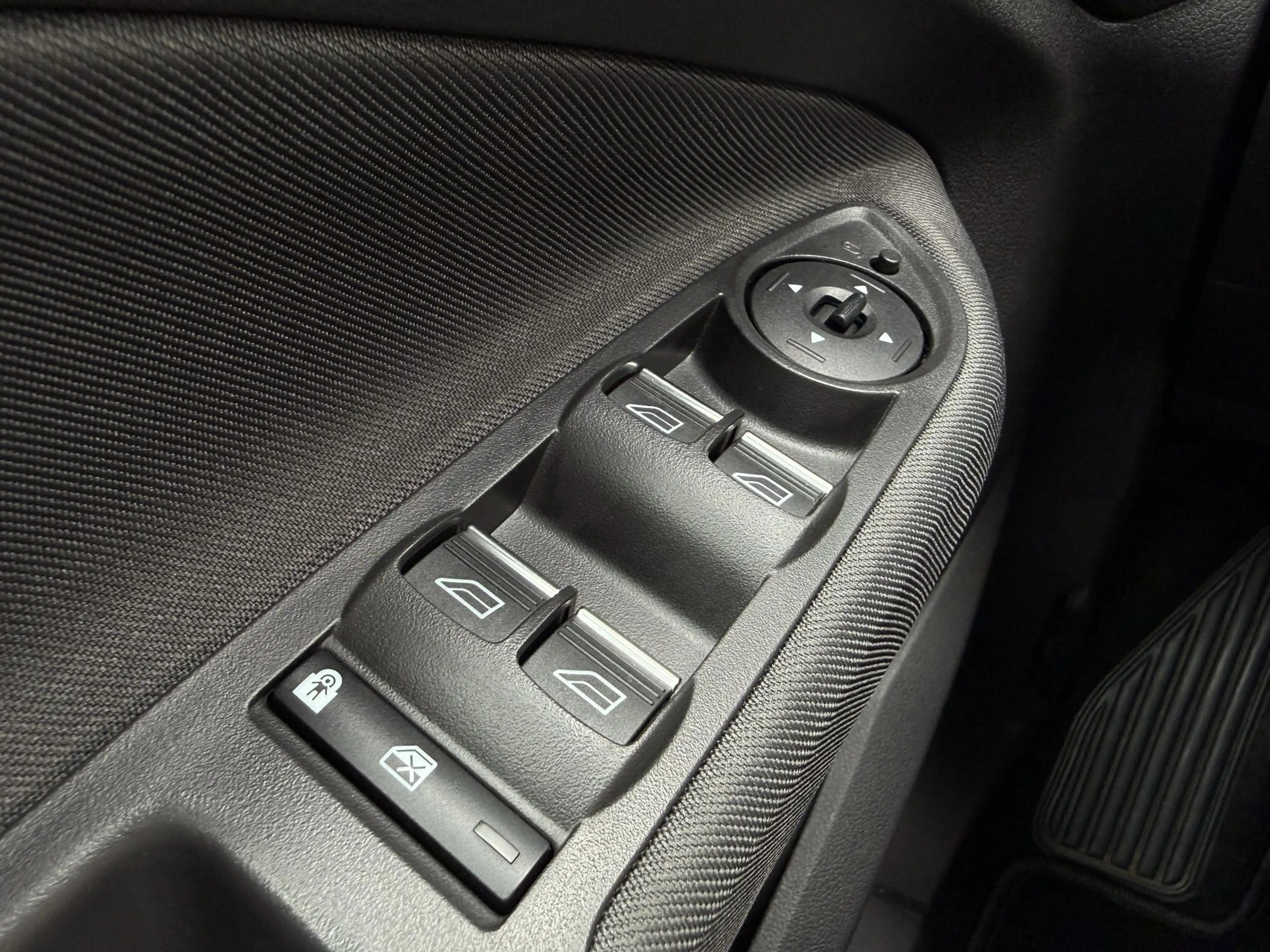 Ford C-Max 1.0 Titanium ✓Distributieketting ✓Bi-Xenon ✓Naviga — photo 10
