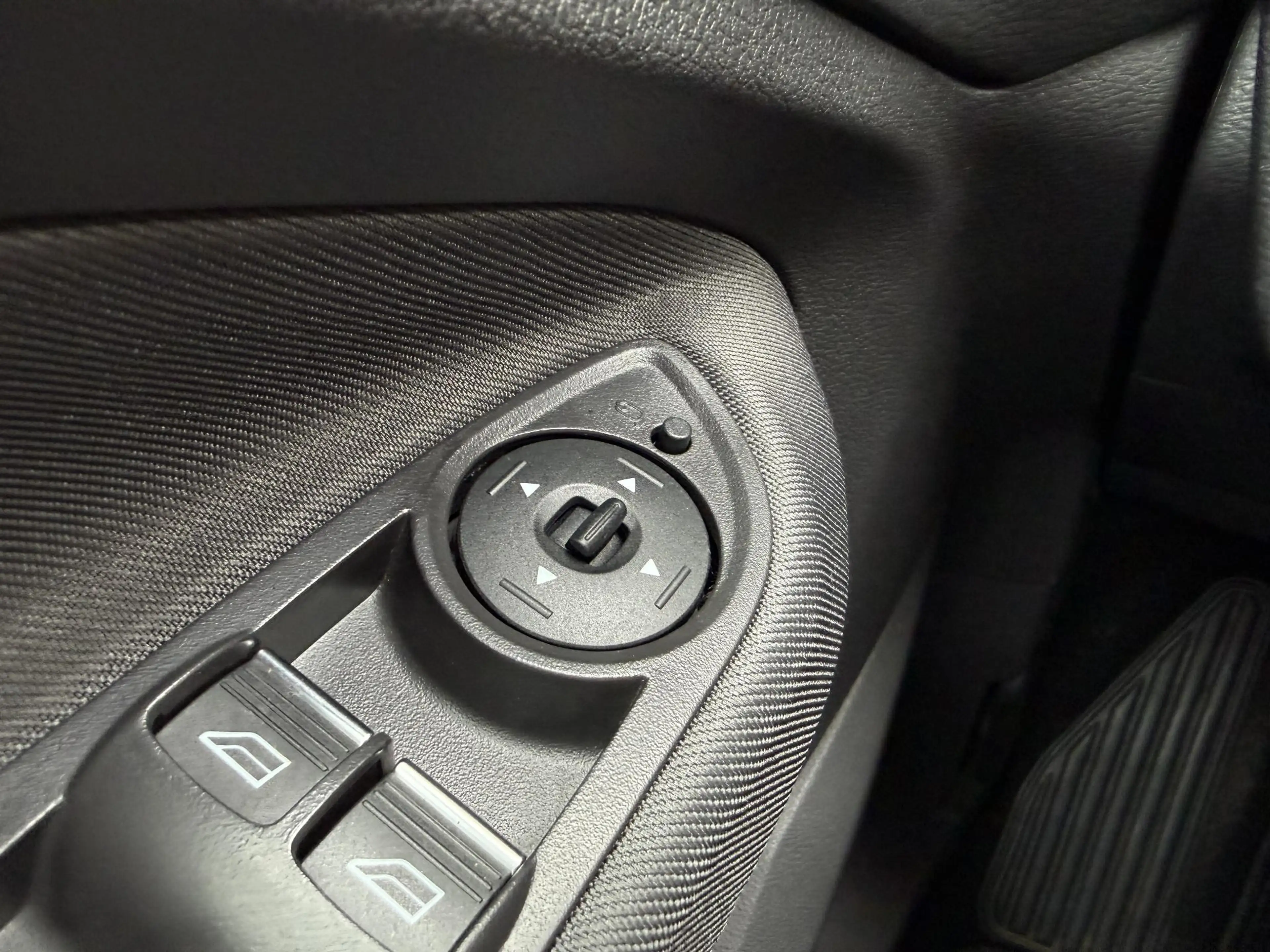 Ford C-Max 1.0 Titanium ✓Distributieketting ✓Bi-Xenon ✓Naviga — photo 11