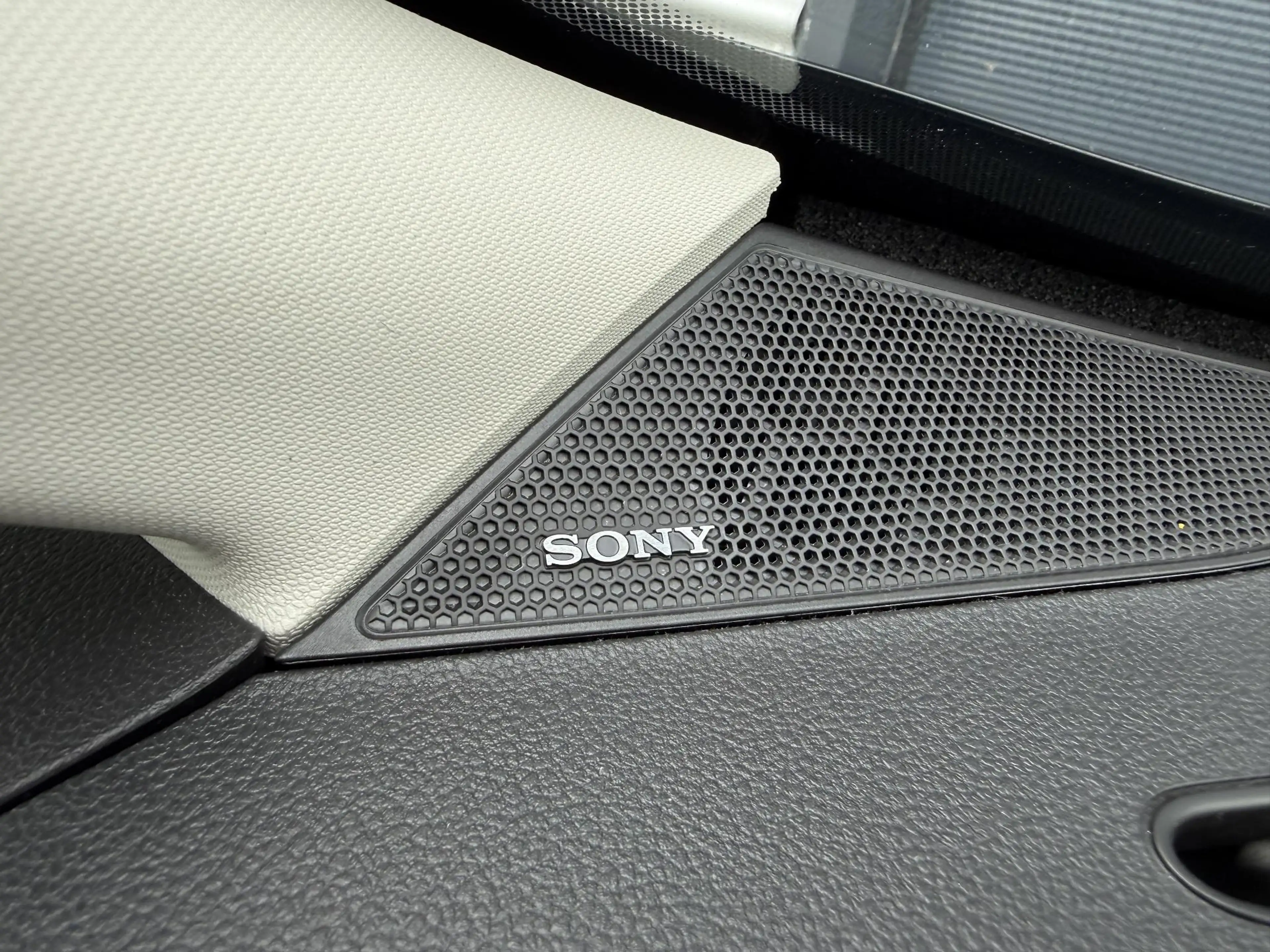 Ford C-Max 1.0 Titanium ✓Distributieketting ✓Bi-Xenon ✓Naviga — photo 12