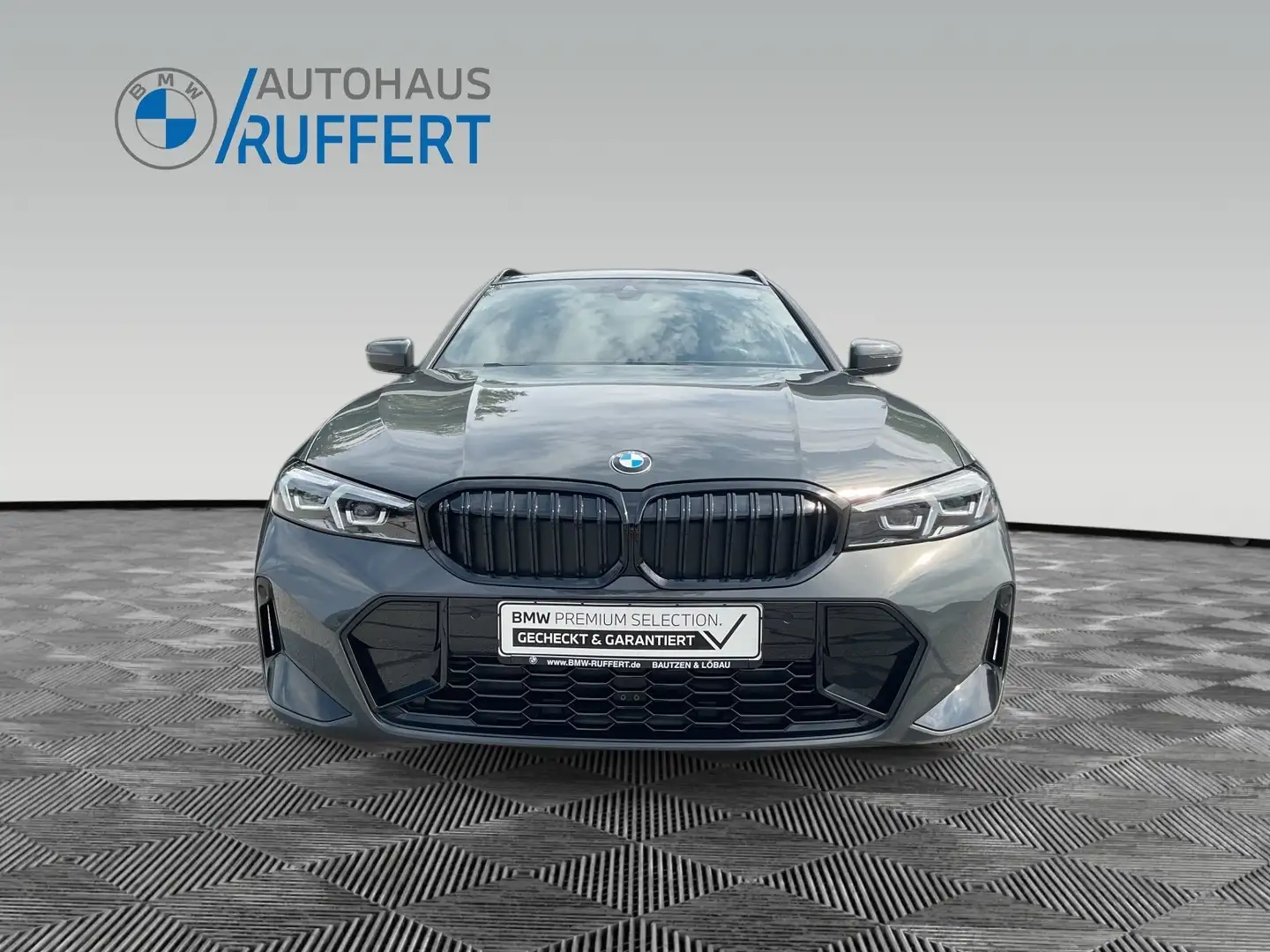 BMW 318 i Touring M Sportpaket HiFi DAB Tempomat AHK Grau - 2