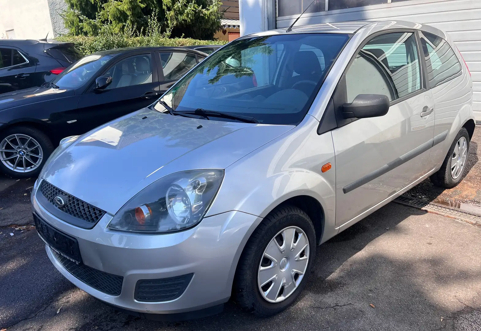 Ford Fiesta Fun X Silber - 2