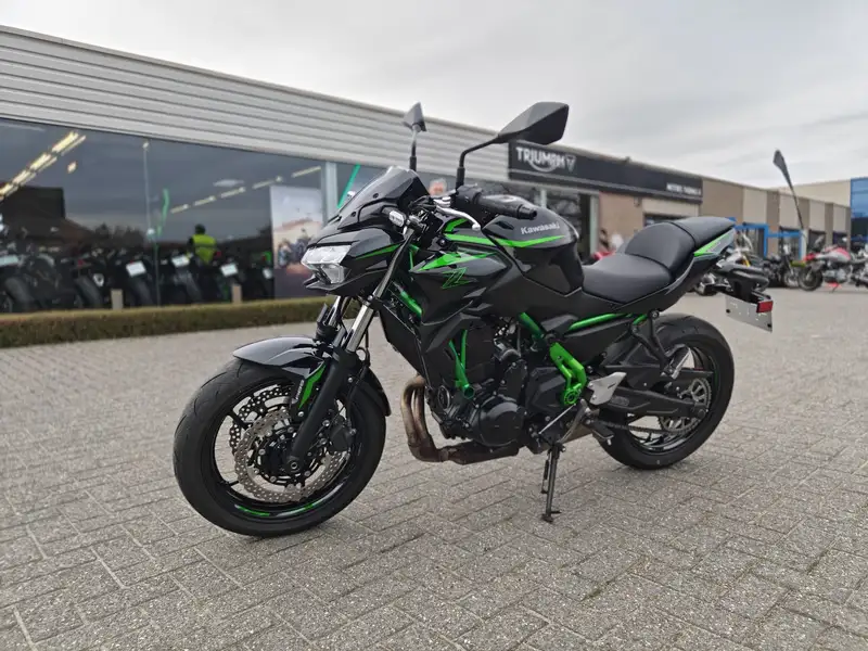 Kawasaki Z 650 - foto 8