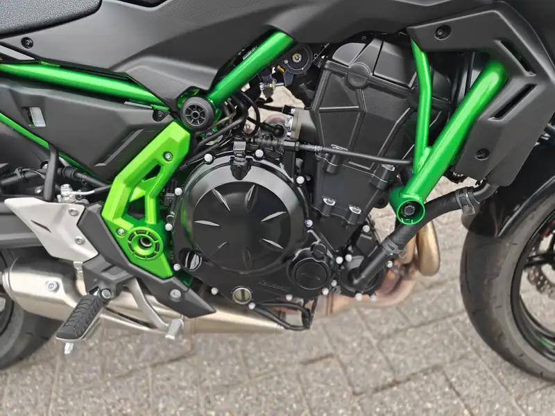 Kawasaki Z 650 - foto 6
