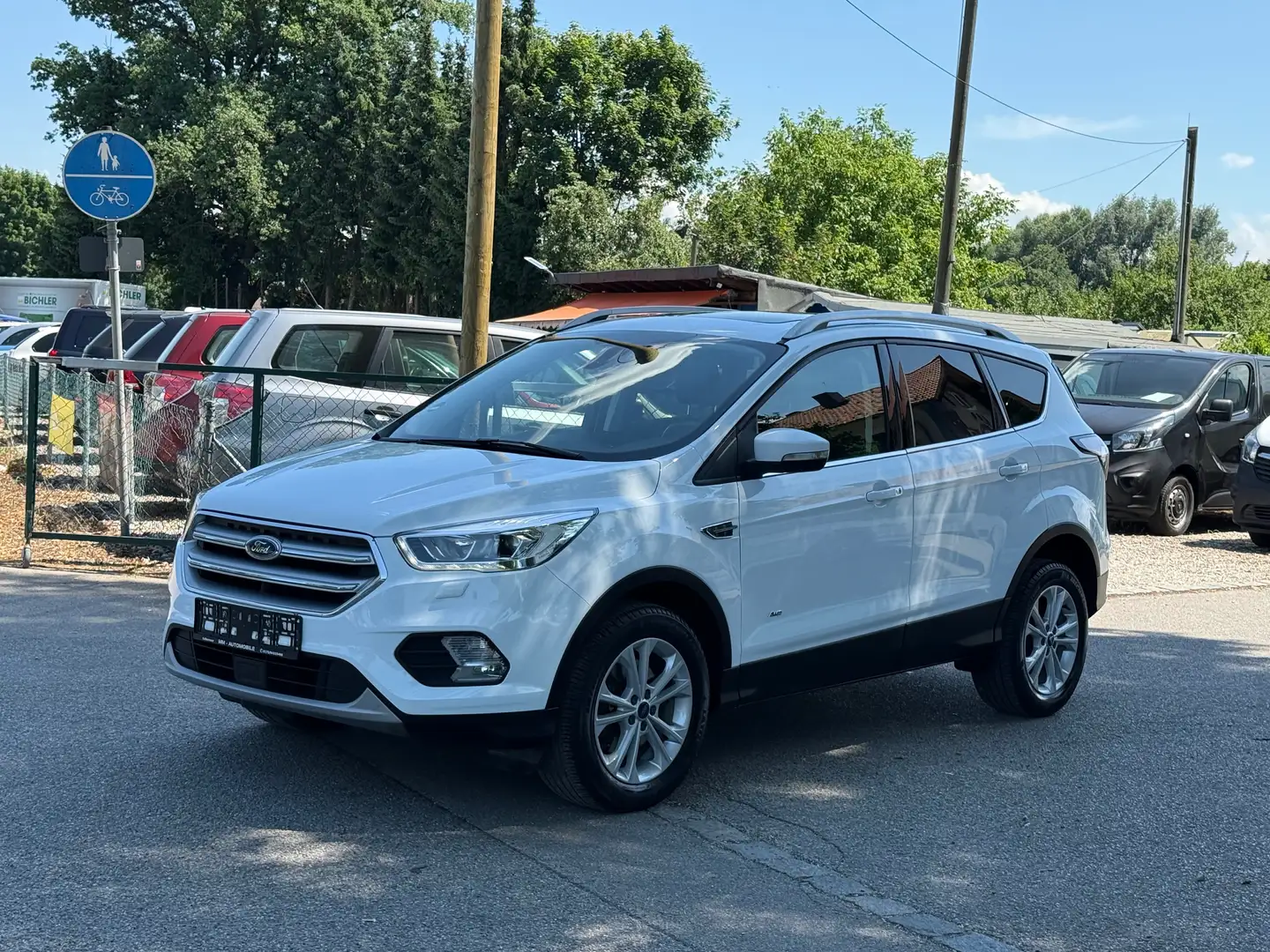 Ford Kuga Titanium 4WD Weiß - 1