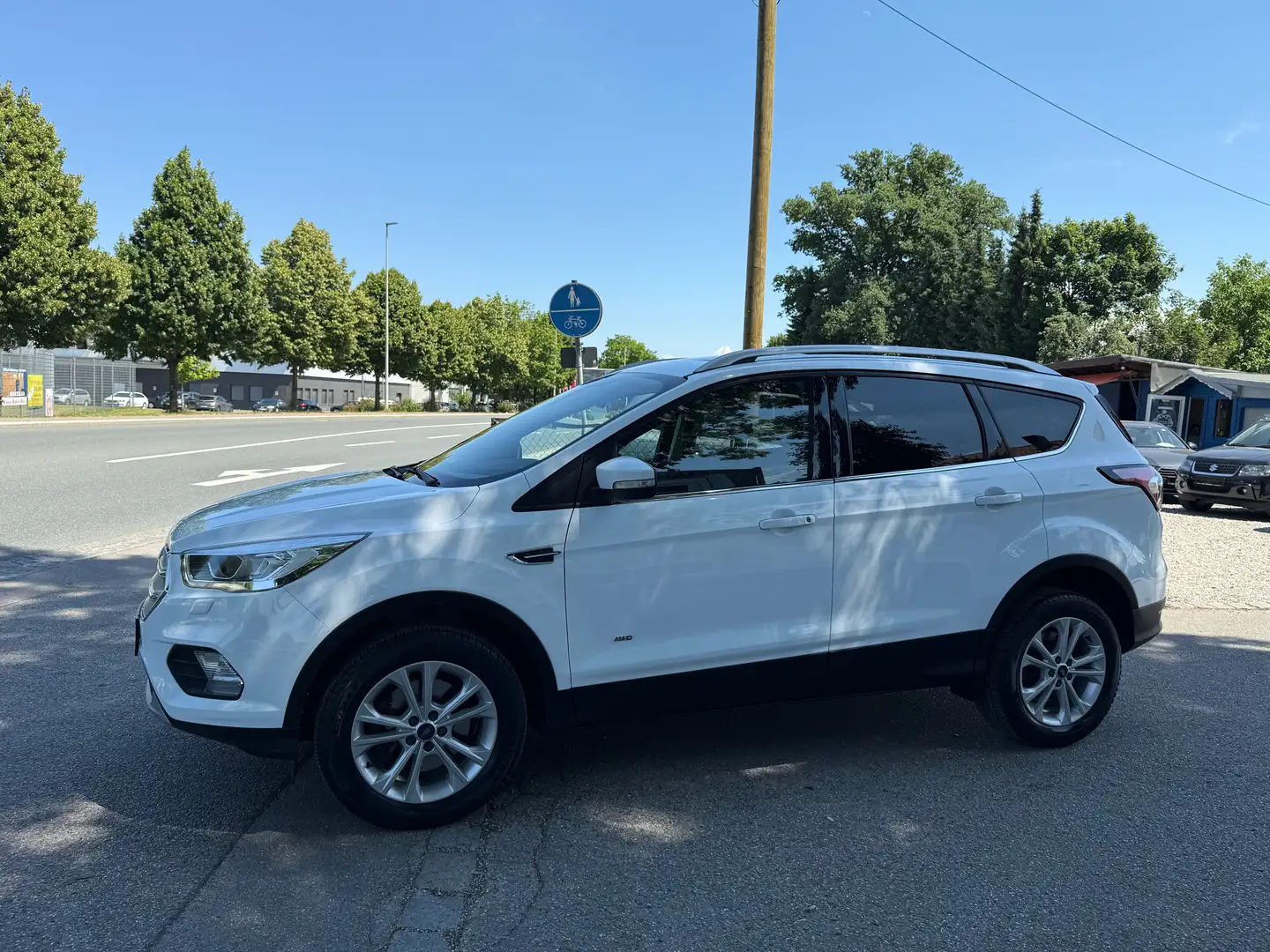 Ford Kuga Titanium 4WD Weiß - 2