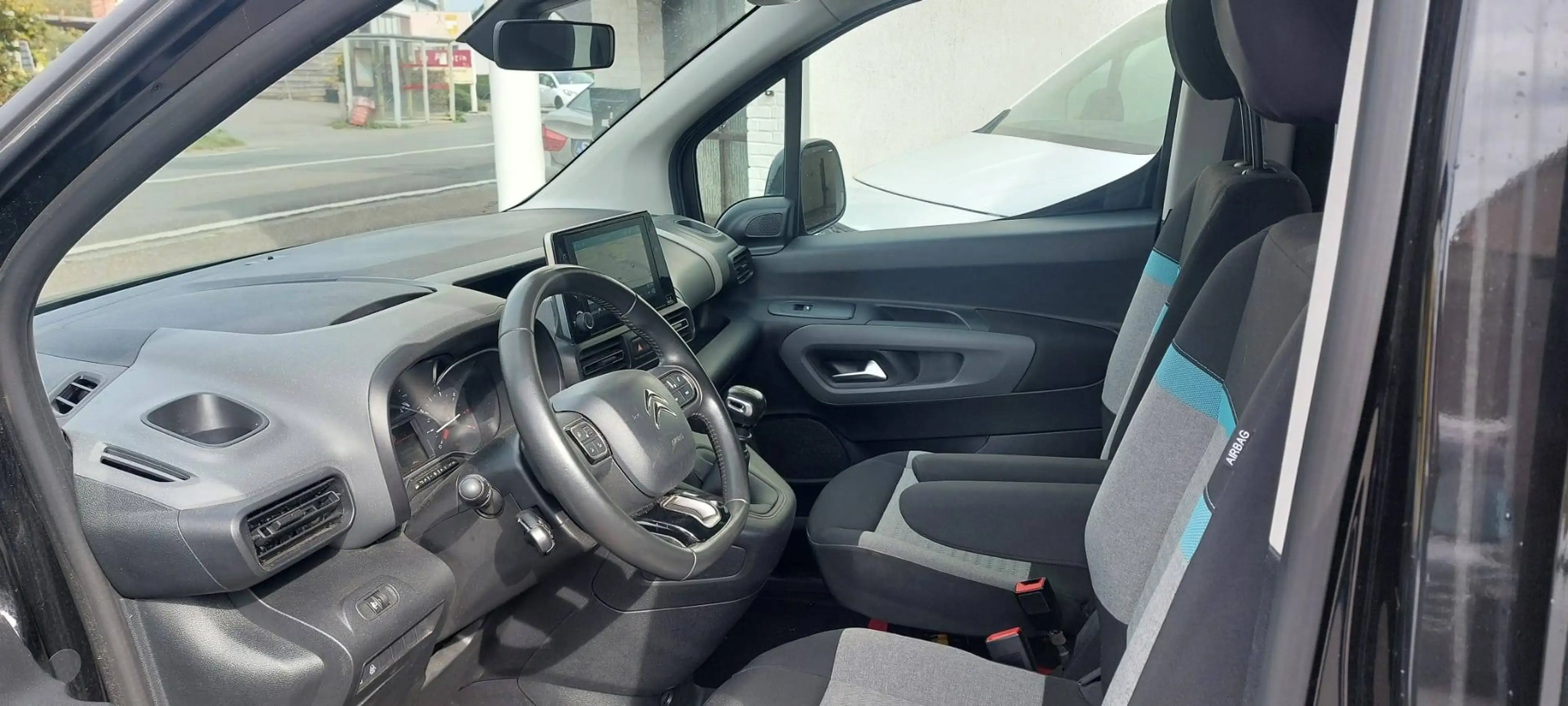 Citroen Berlingo Berlingo 1.2 PureTech M Live S&S NAVI CAMERA — photo 11