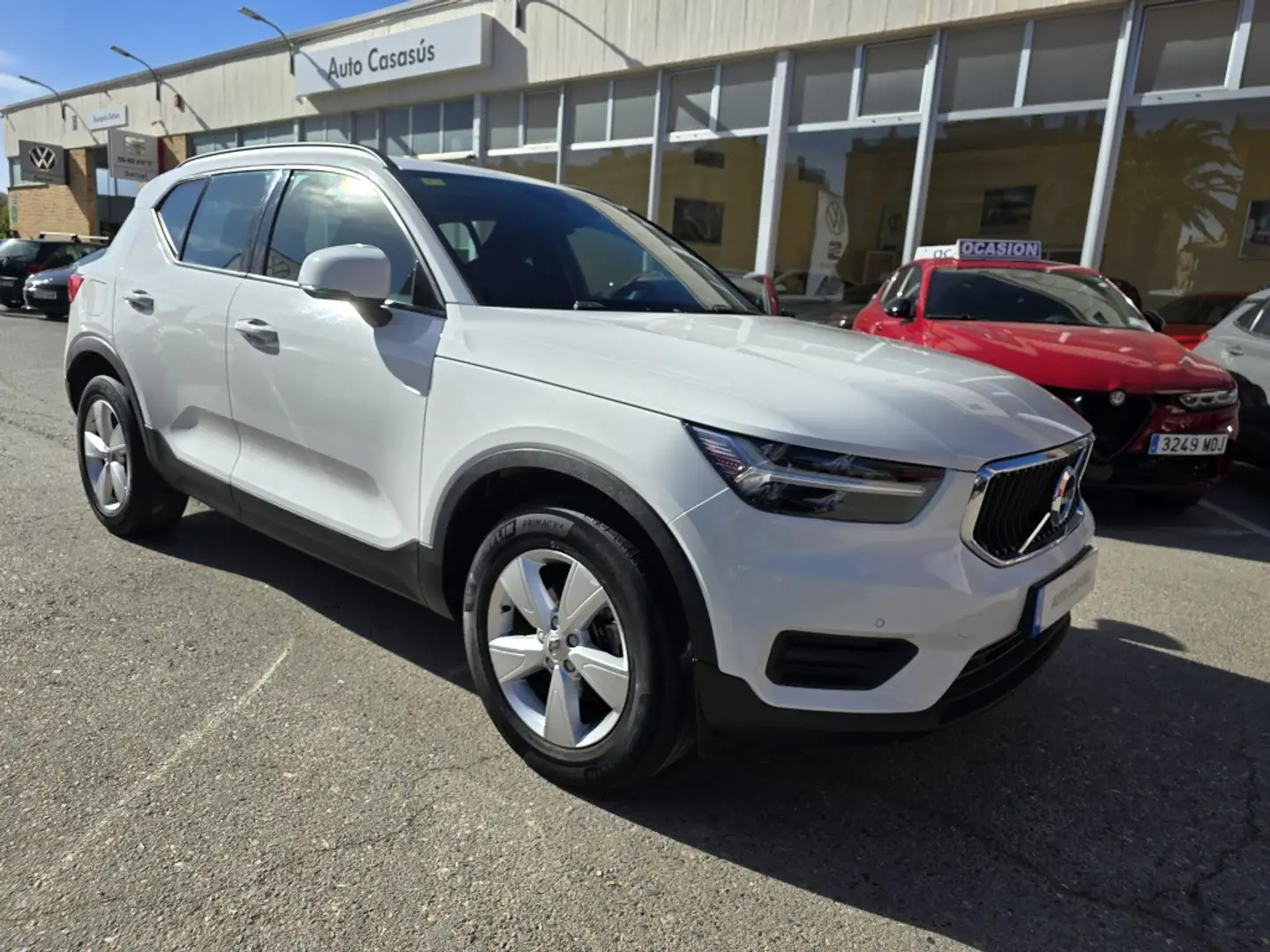 Volvo XC40 D3 Momentum Blanco - 2
