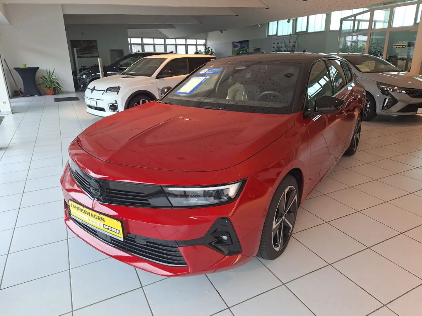Opel Astra Sports Tourer 1.2 Turbo Hybrid 48 V GS Rot - 2