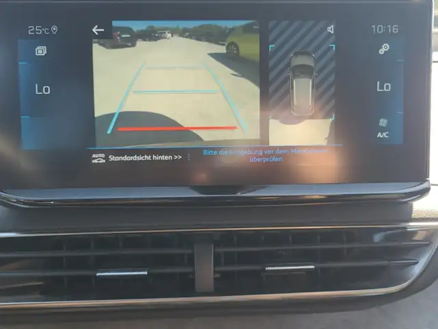 Peugeot 3008 view 18