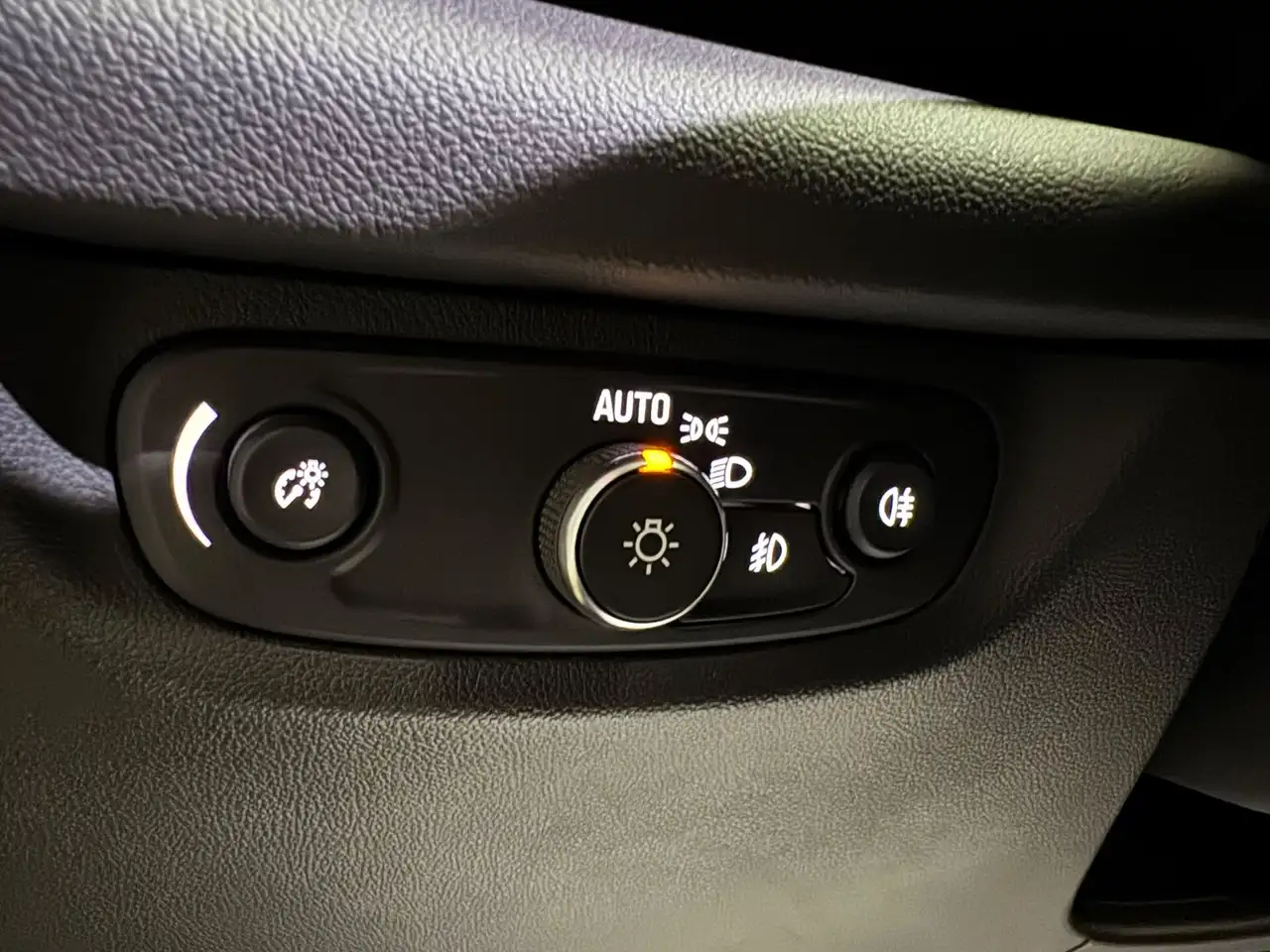 Opel Insignia Sports Tourer 1.5D CarPlay GPS Leder Camera, миниатюра 30
