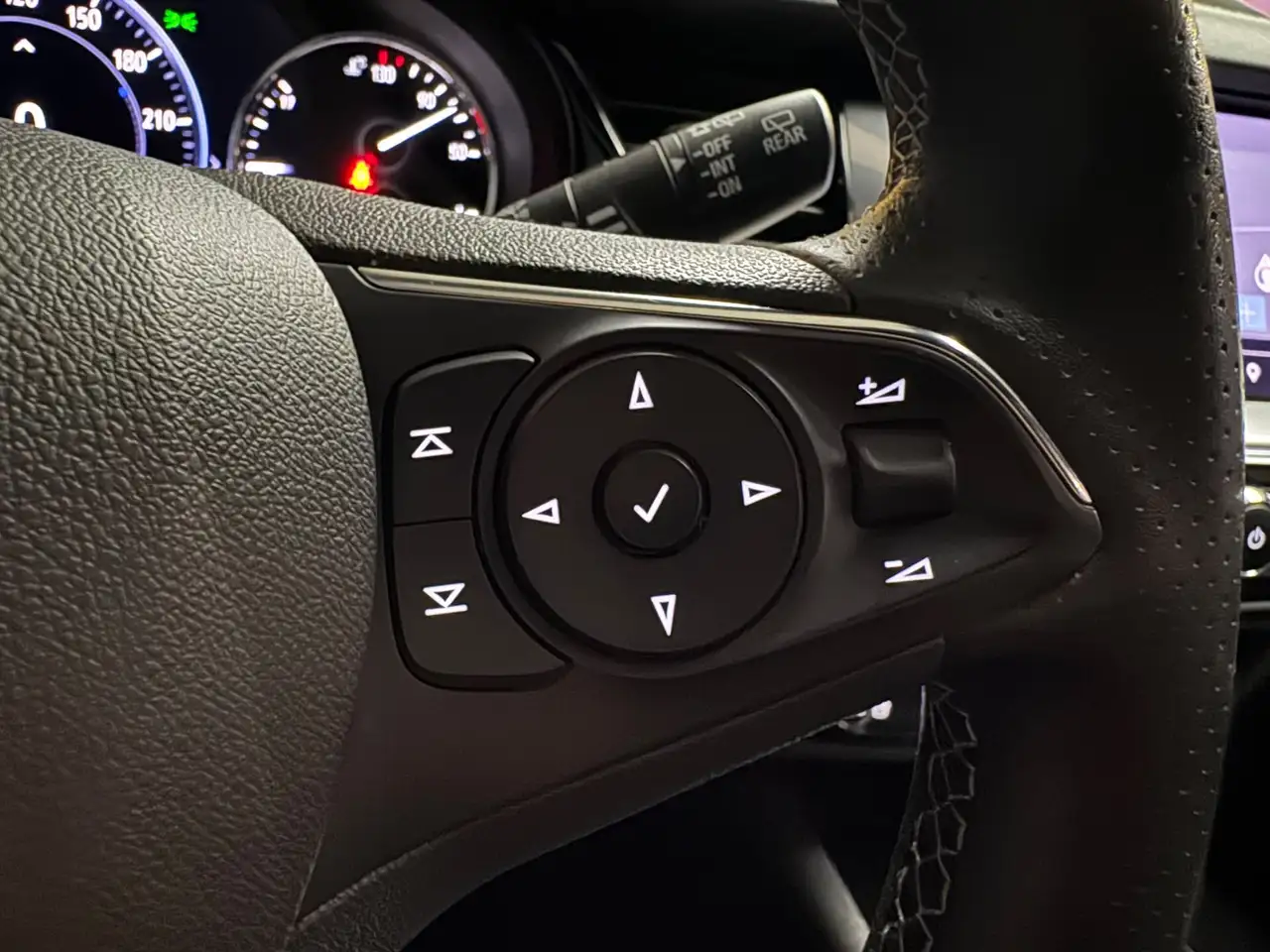 Opel Insignia Sports Tourer 1.5D CarPlay GPS Leder Camera, миниатюра 16