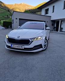 Combi 2,0 TDI Premium DSG