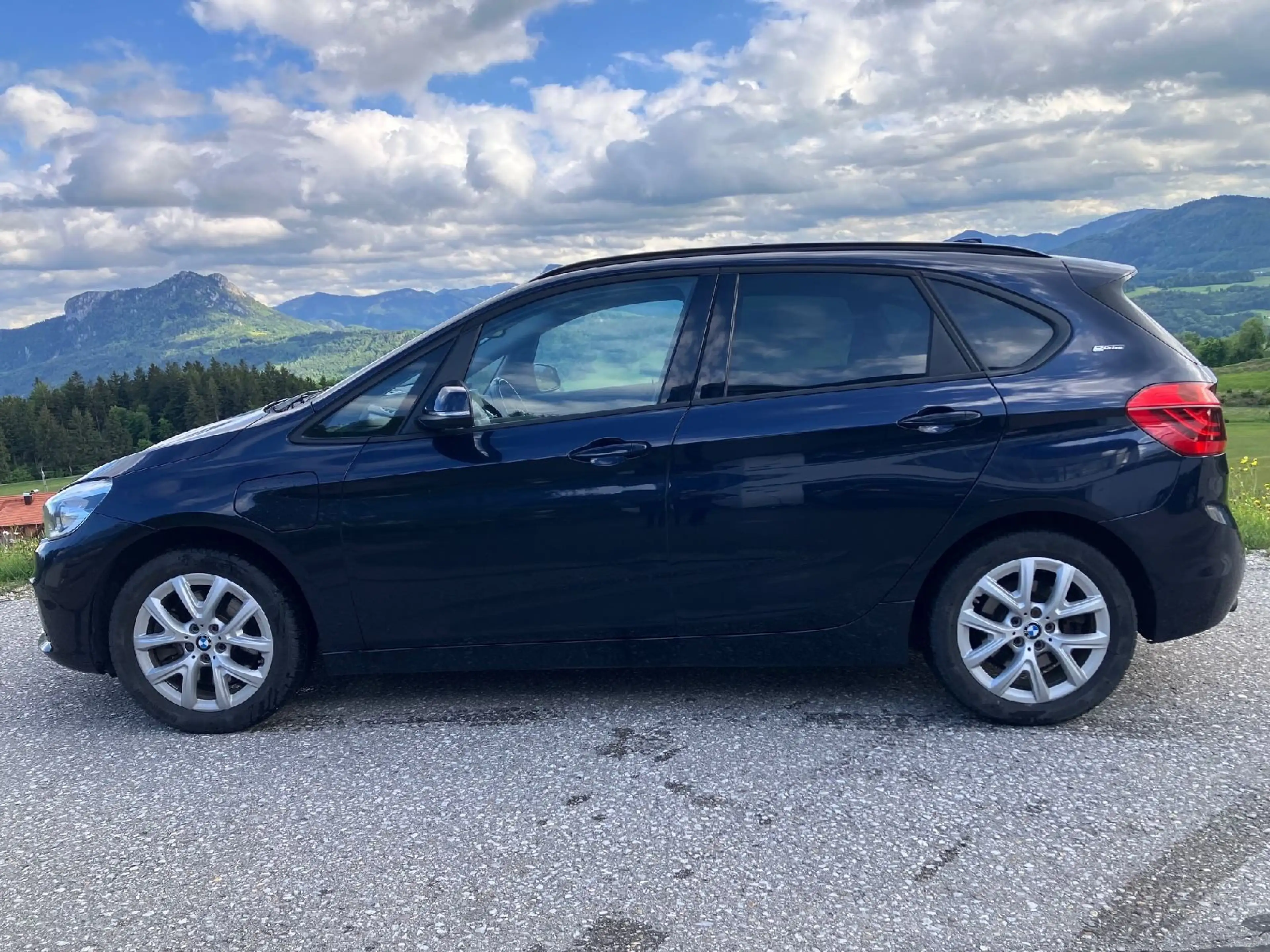 BMW 225 225 xe Sport Line, Aut., Allrad, Navi, Kamera — photo 3