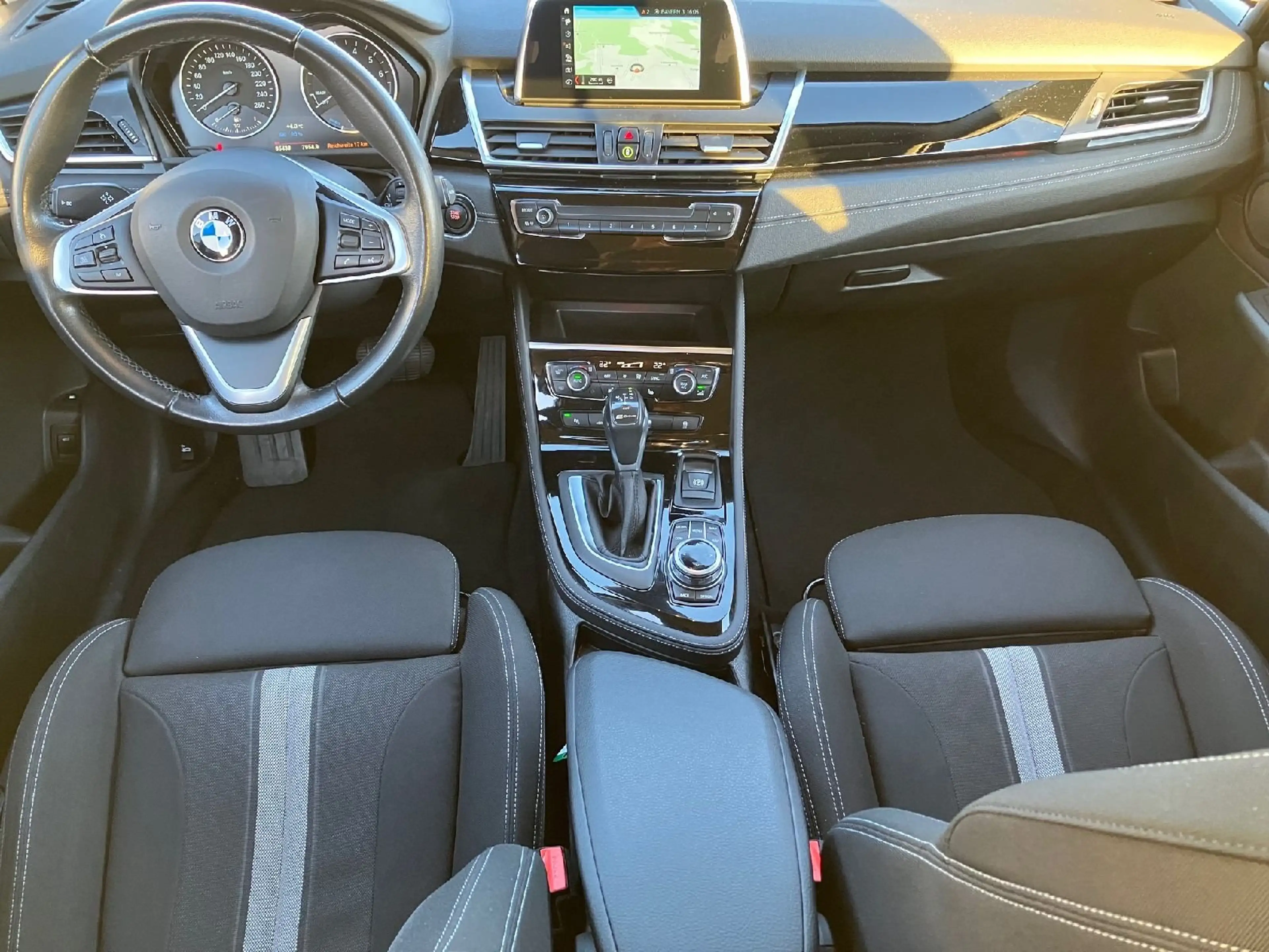 BMW 225 225 xe Sport Line, Aut., Allrad, Navi, Kamera — photo 7