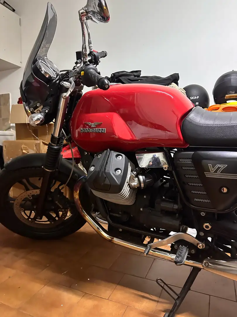 Moto Guzzi V 7 stone - 2