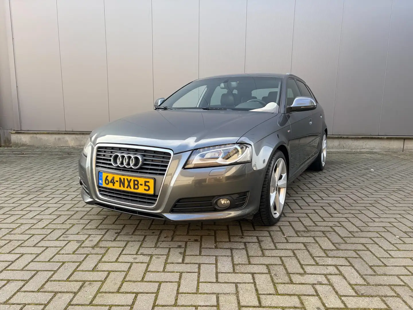 Audi A3 Sportback 1.4 TFSI S-edition Gris - 1