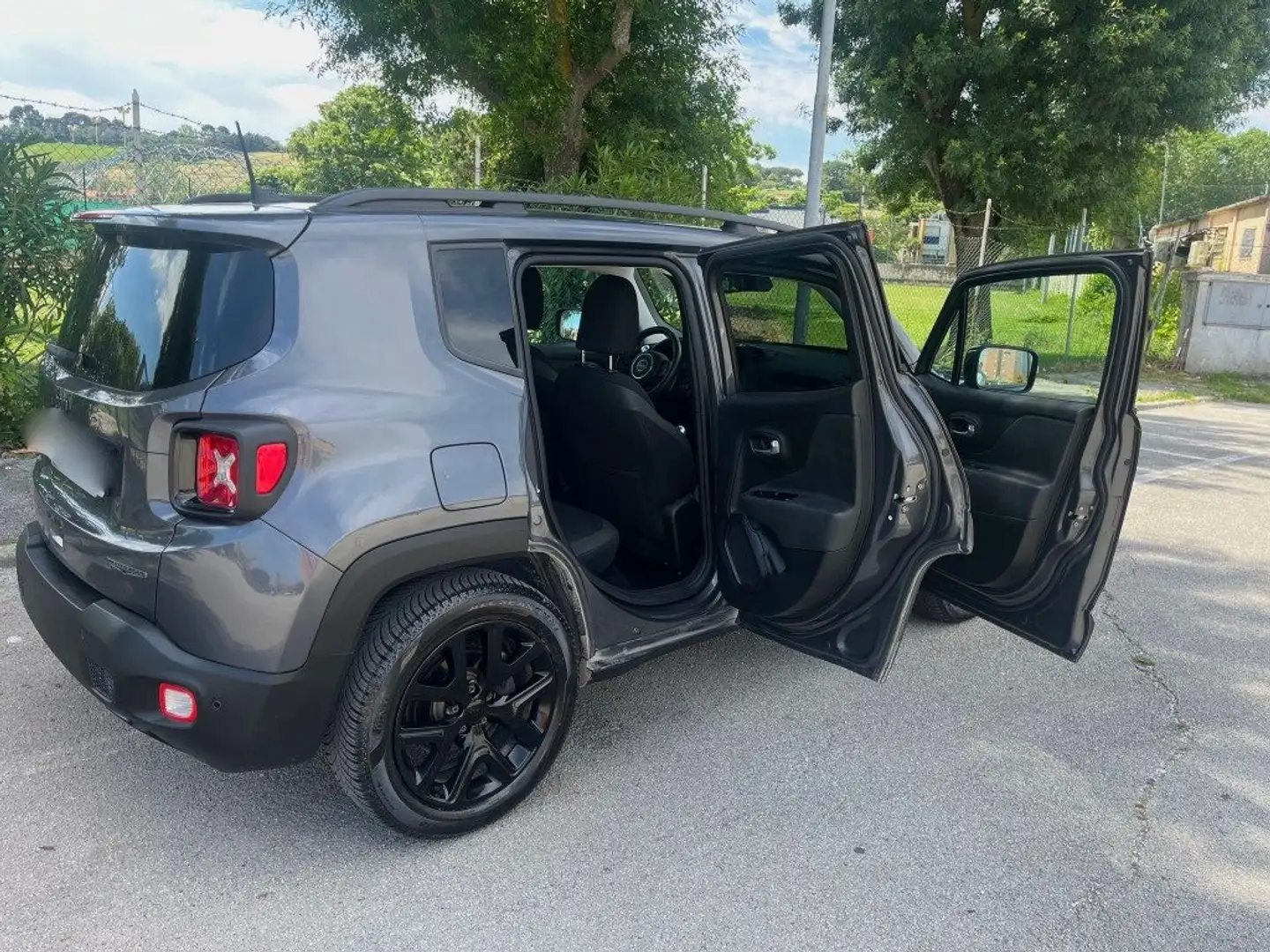 Jeep Renegade 1.6 Mjt 130 CV Limited GS652FT Grigio - 2
