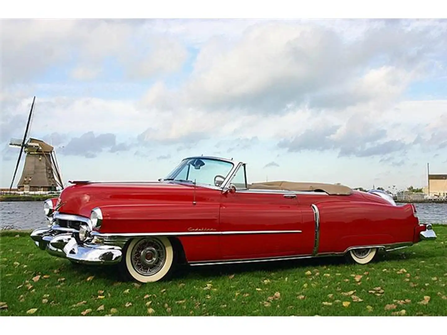 Cadillac Series 62 Convertible 1952 Rouge - 1