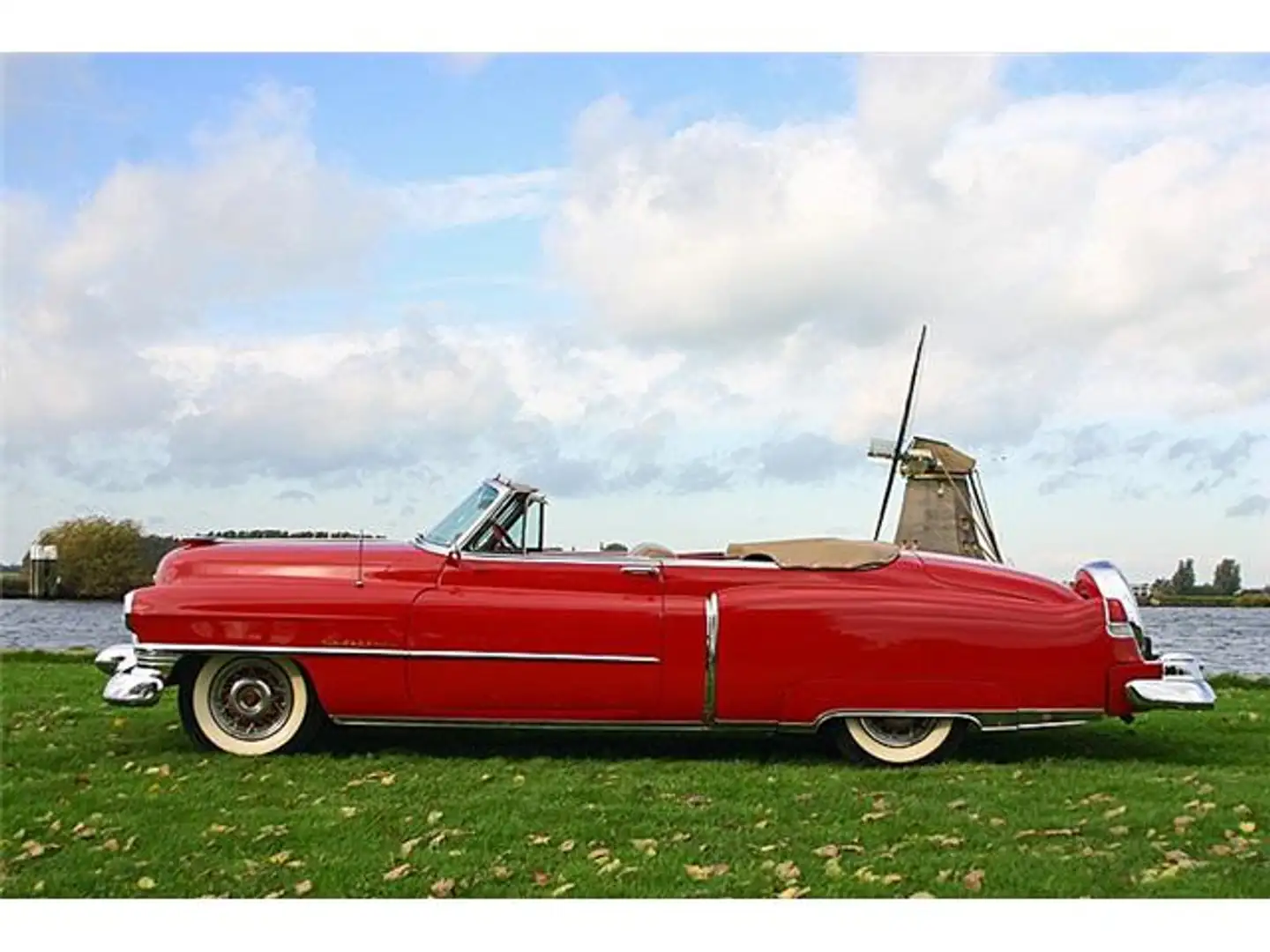 Cadillac Series 62 Convertible 1952 Rouge - 2