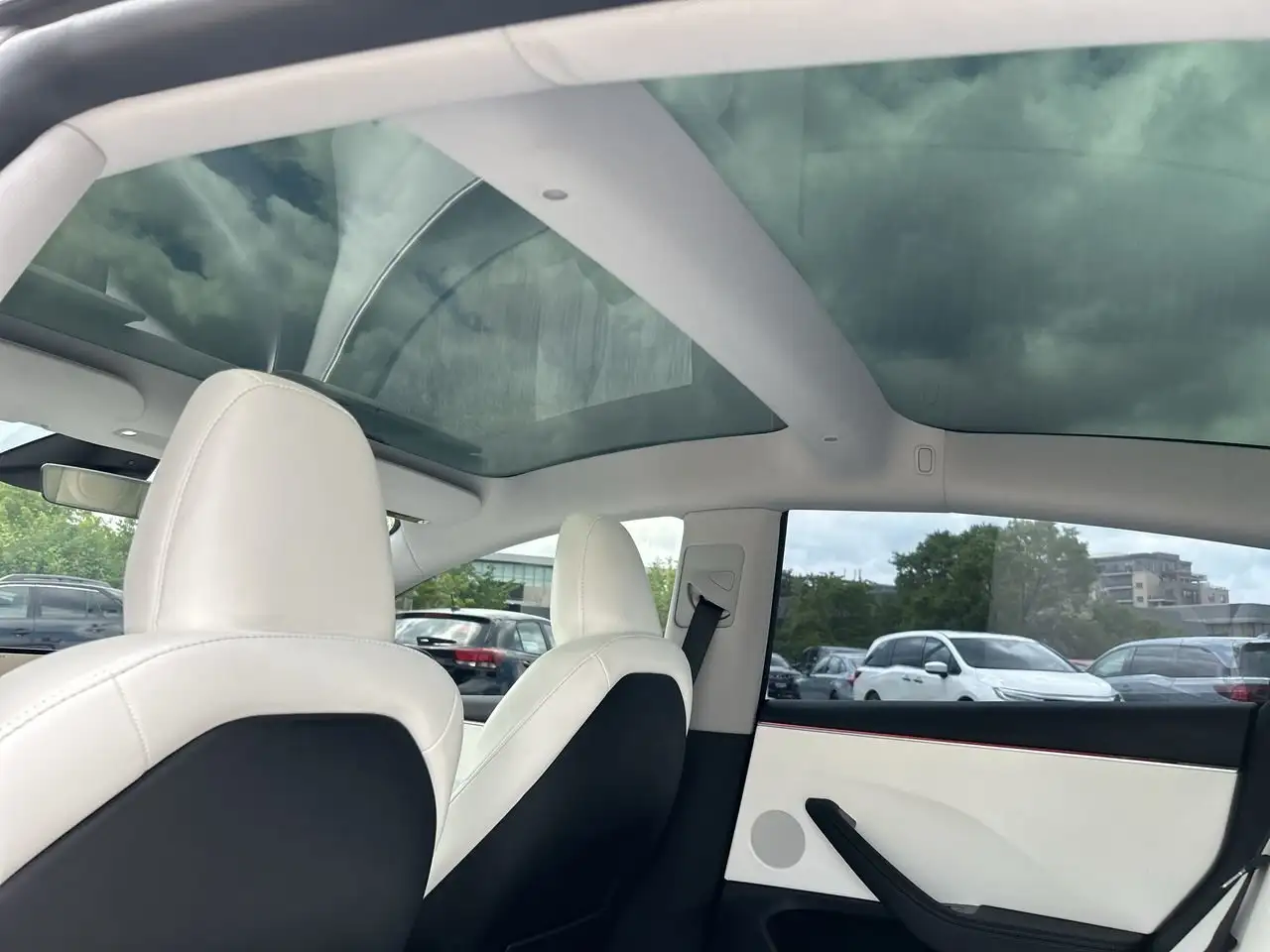 Tesla Model 3 fotografie Tesla Model 3