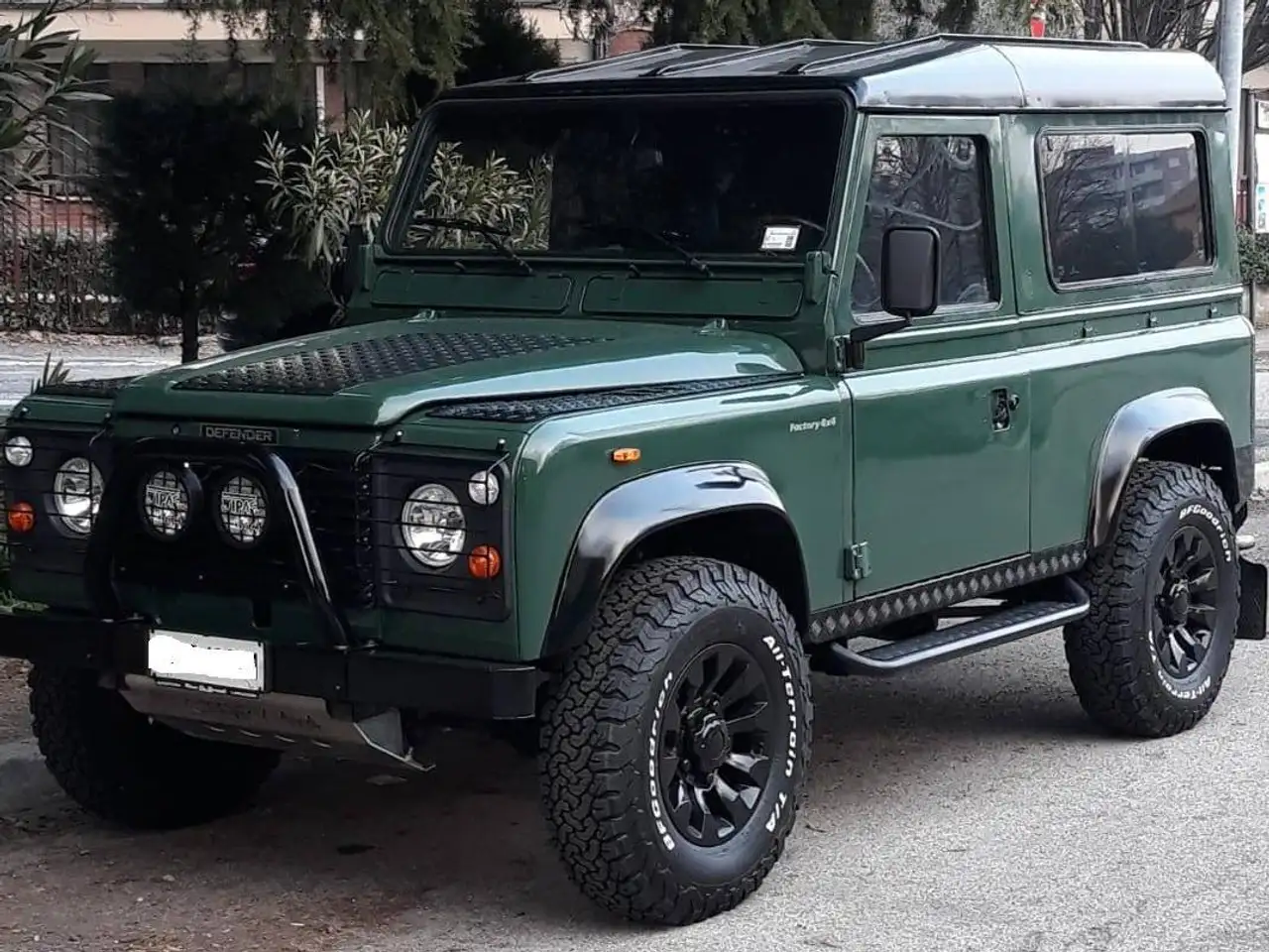 Land Rover Defender 90 2.5 Hard Top, foto 1