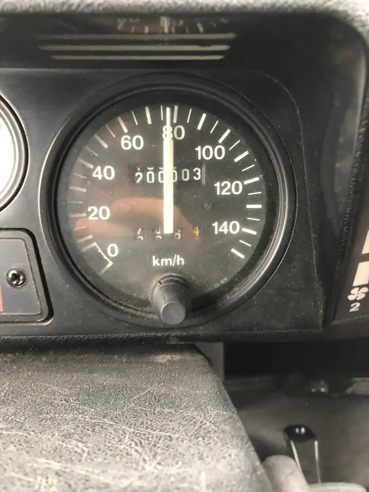 Land Rover Defender 90 2.5 Hard Top, foto 2