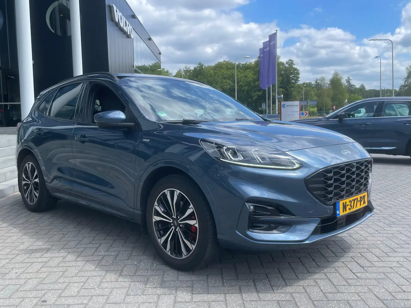 Ford Kuga 1.5 E.B. 150PK ST-Line X | Wegklap Trekhaak | Pano Blauw - 2