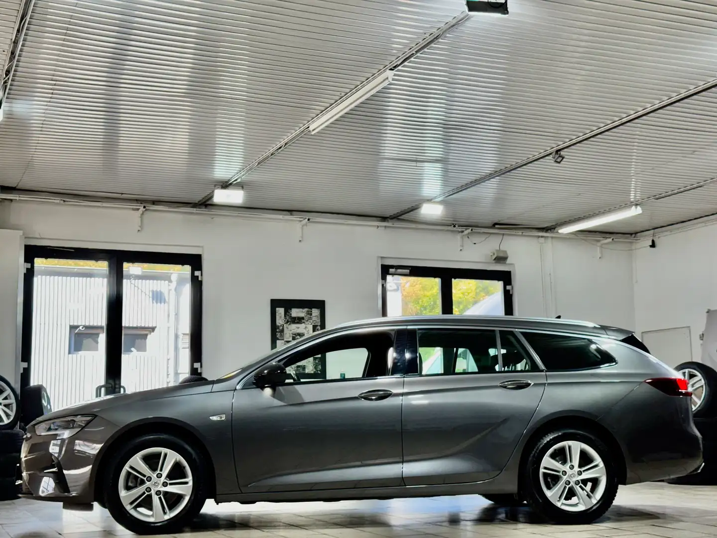 Opel Insignia B Sports Tourer Elegance*Voll-LED*AHK*GRA*Keyless* Grau - 2