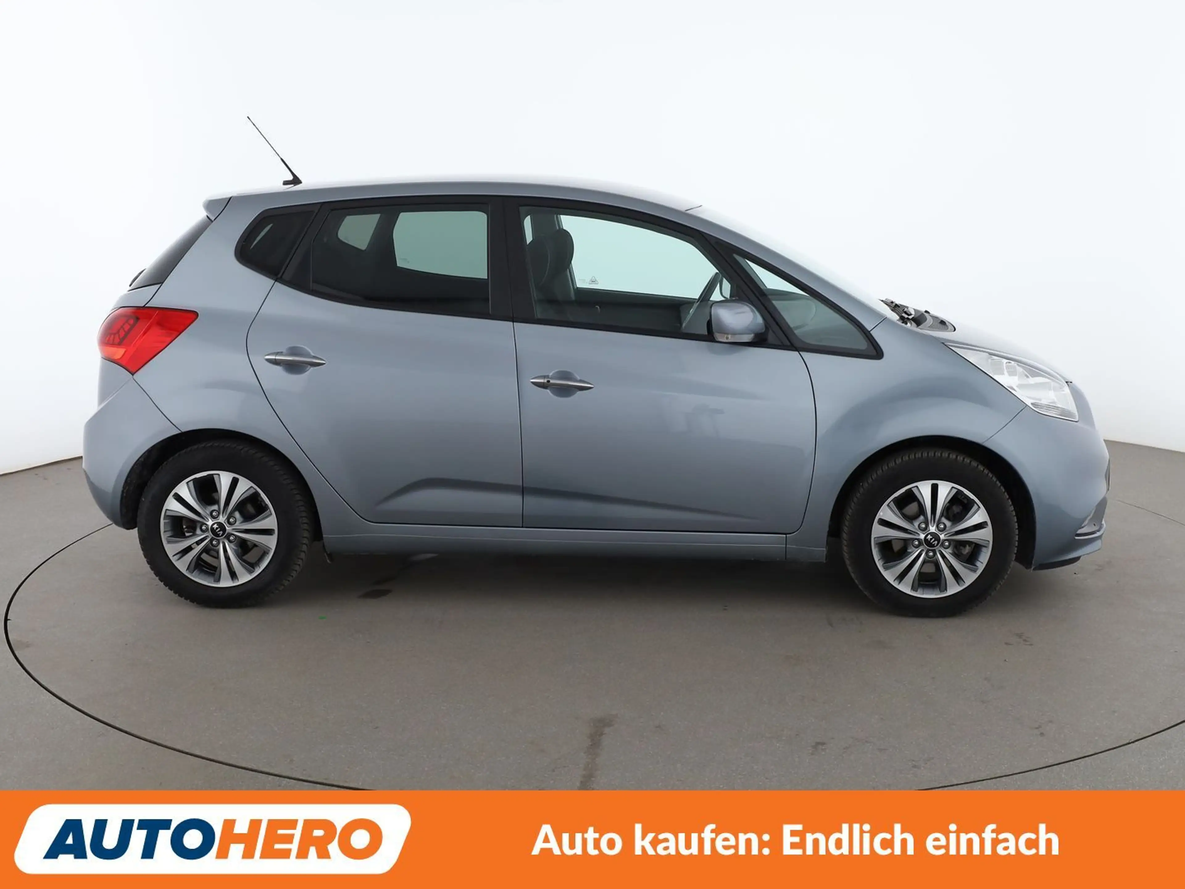Kia Venga 1.6 Spirit Aut*NAVI*TEMPO*CAM*PDC*SHZ*AHK* — photo 7