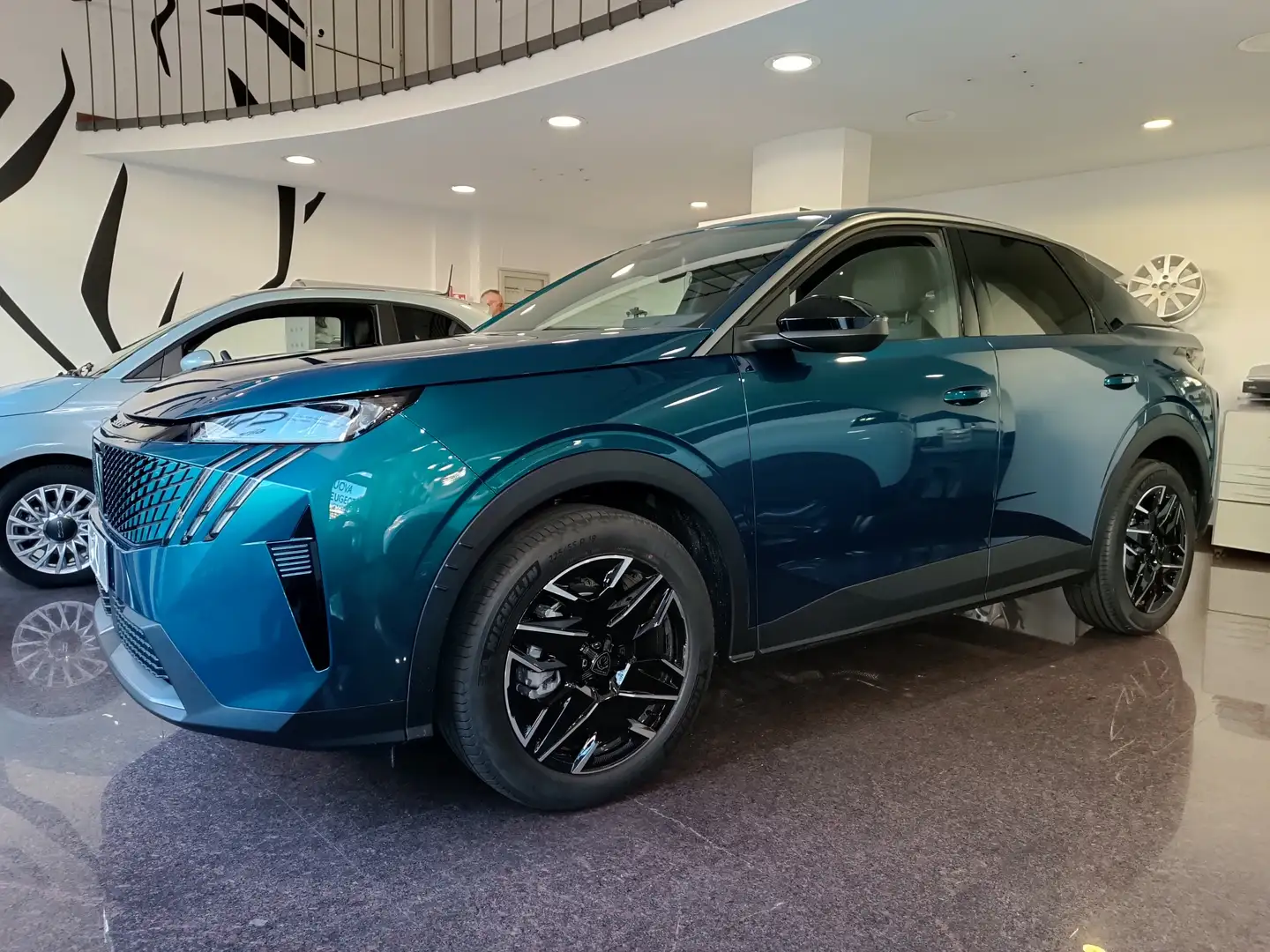 Peugeot 3008 3008 1.2 hybrid Allure 145cv e-dcs6 KM0 Blu/Azzurro - 2