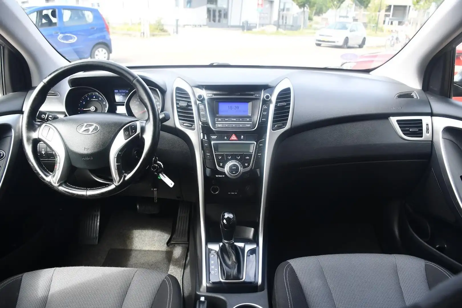 Hyundai i30 Wagon 1.6 GDI i-Vision AUT|Clima|cruise|GoedOH Grijs - 2