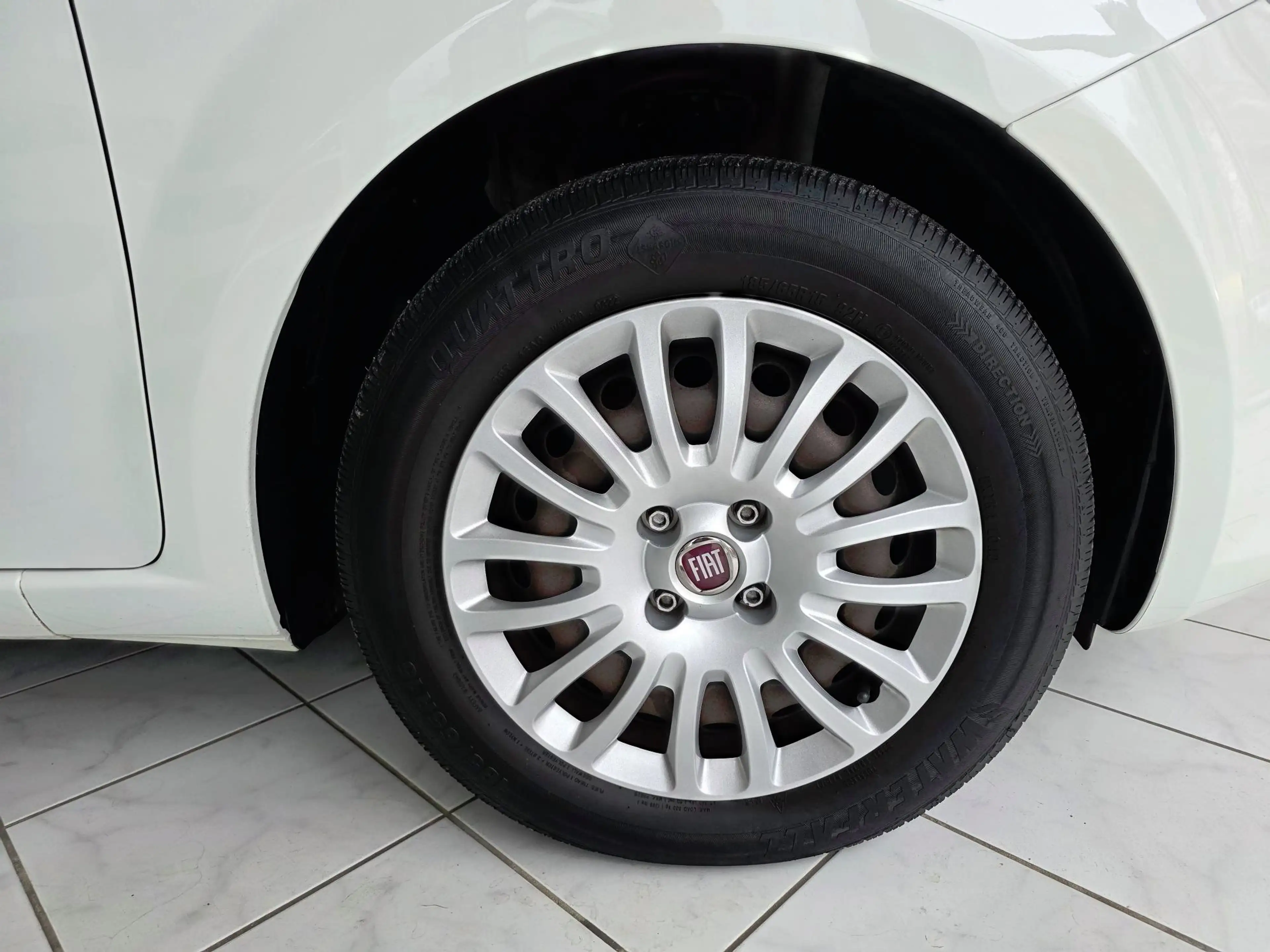 Fiat Punto Evo Punto 3 1.2  Young Klima Zahnriemen neu — photo 15