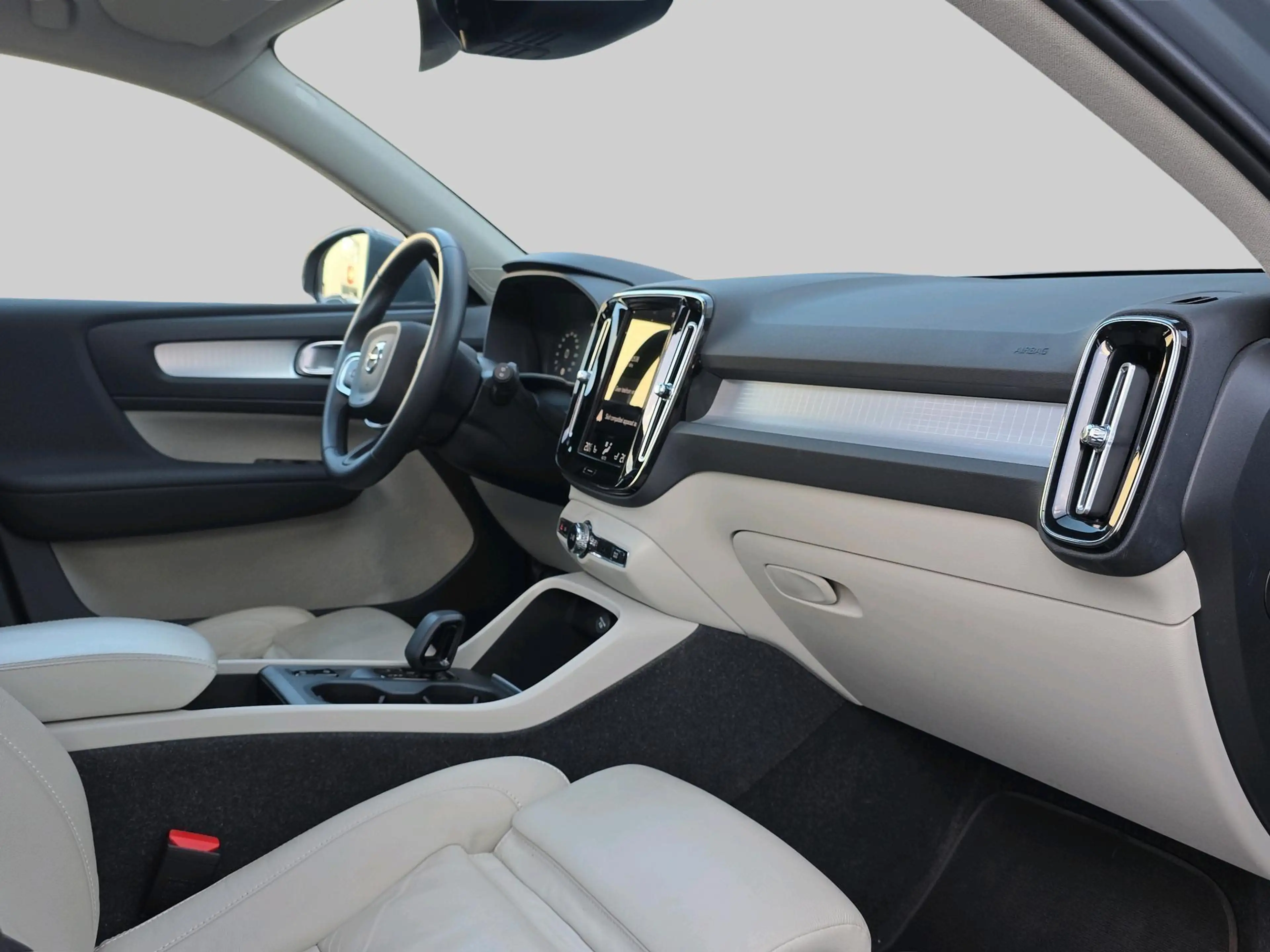 Volvo XC40 1.5 T4 Recharge Inscription | Automaat | Beige Led — photo 13