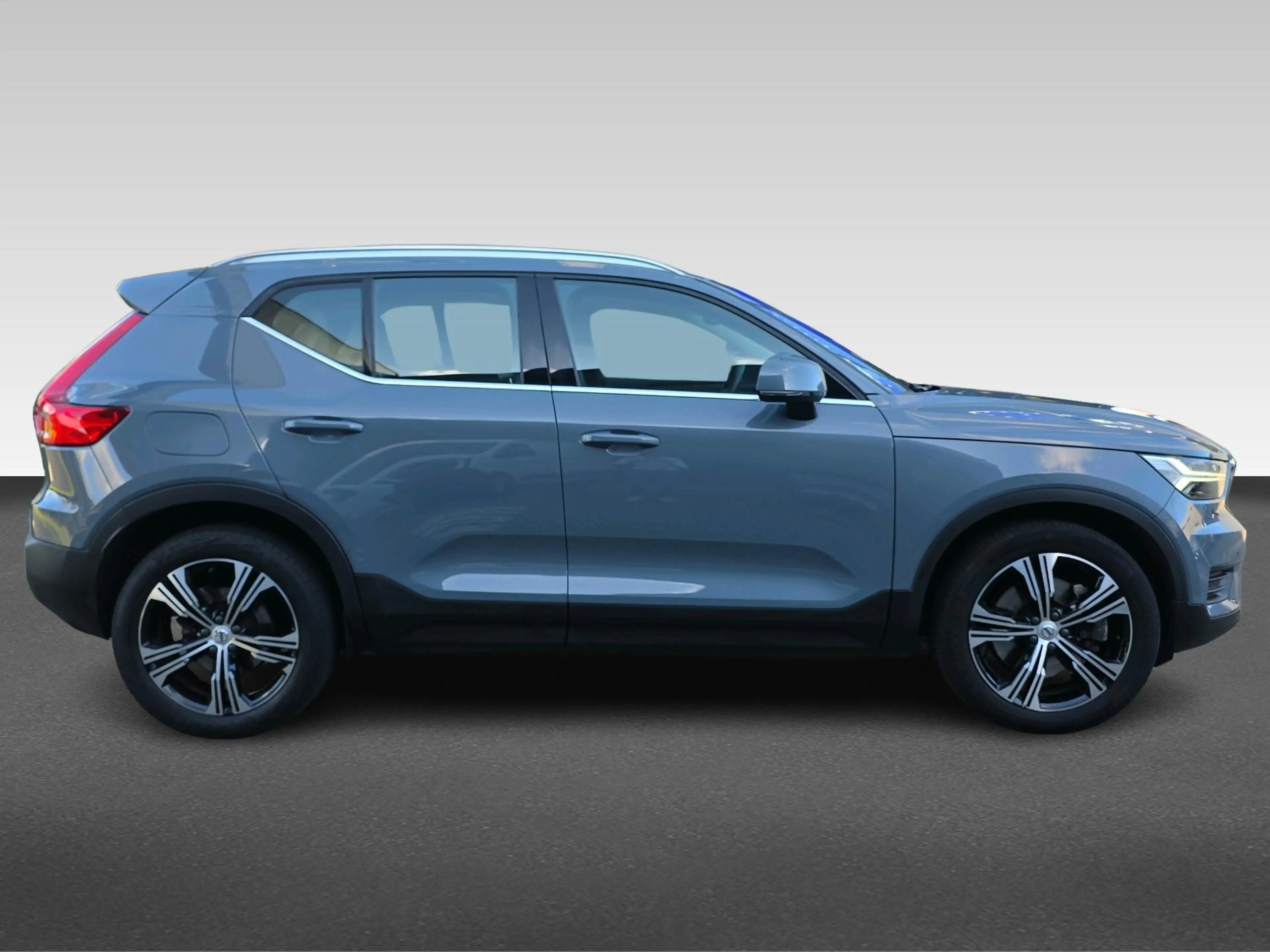 Volvo XC40 1.5 T4 Recharge Inscription | Automaat | Beige Led — photo 9