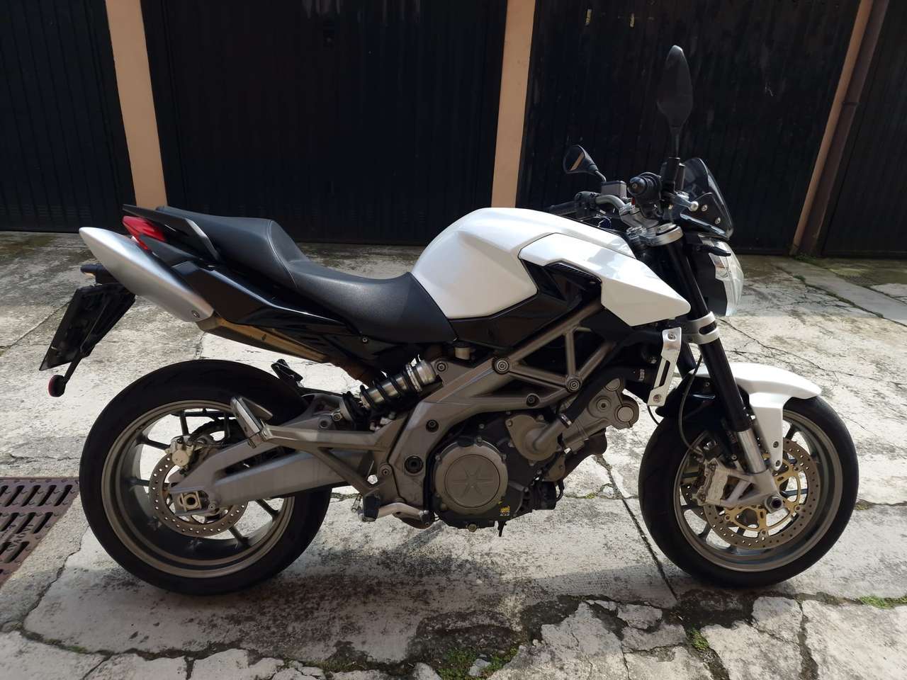 Aprilia Shiver 750