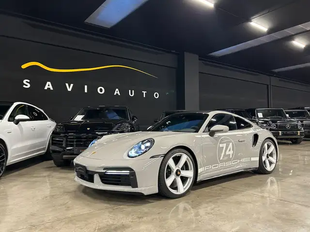 Porsche 992